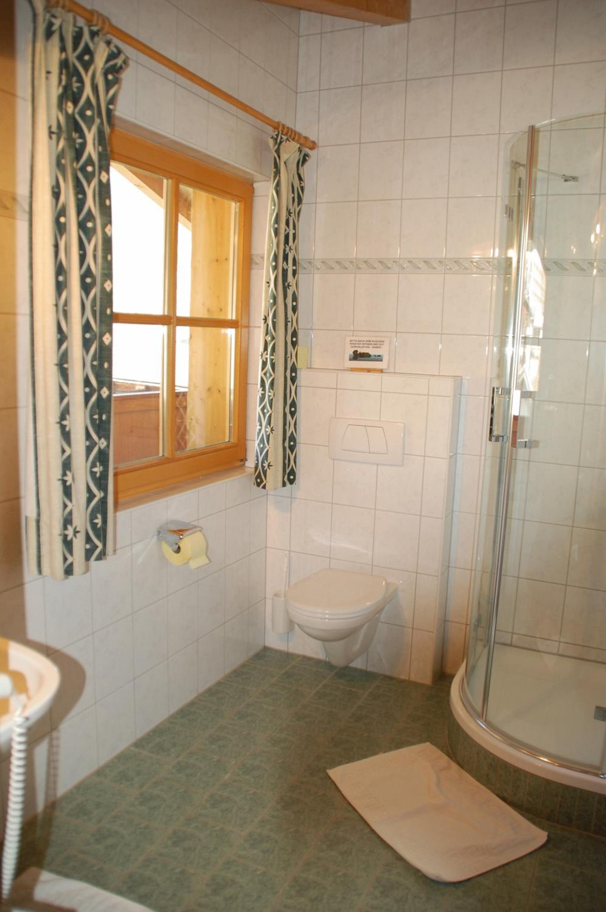 Double Room - Photo 9