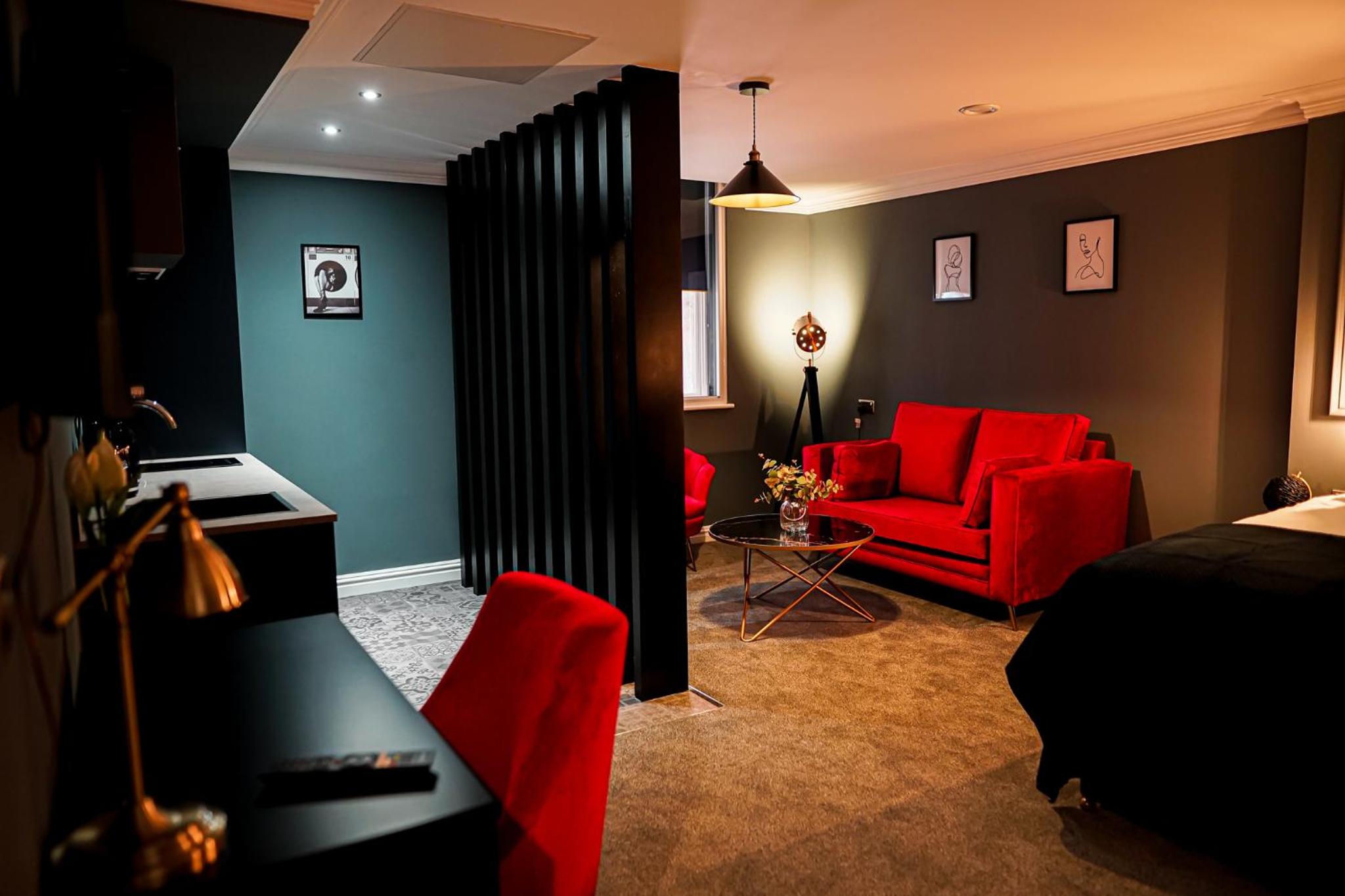 Deluxe Apartment - Photo 2