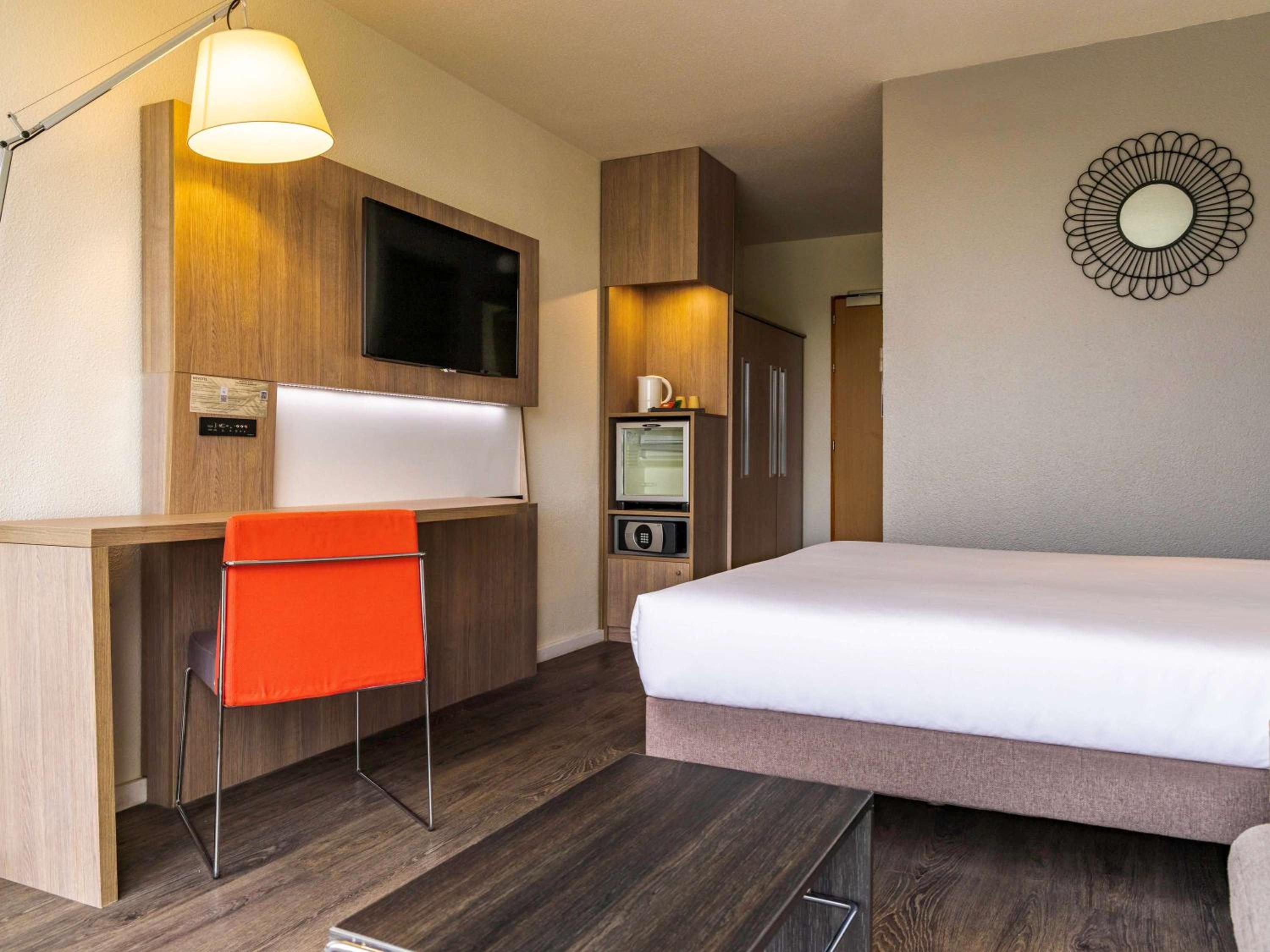Superior Double Room with Sofa Bed and Golf Course View - Photo 14