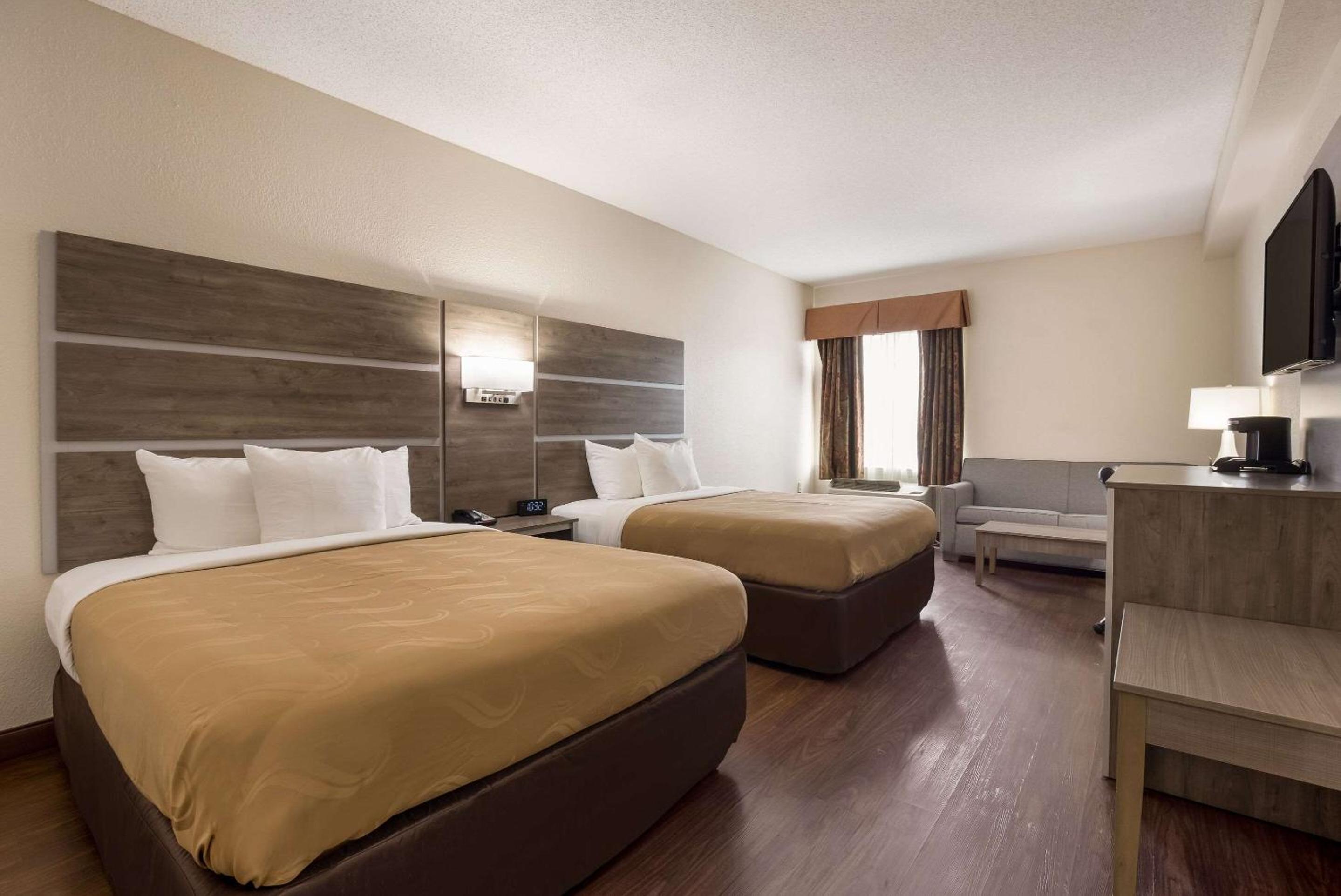 Queen Room with Two Queen Beds - Accessible/Non-Smoking  - Photo 2