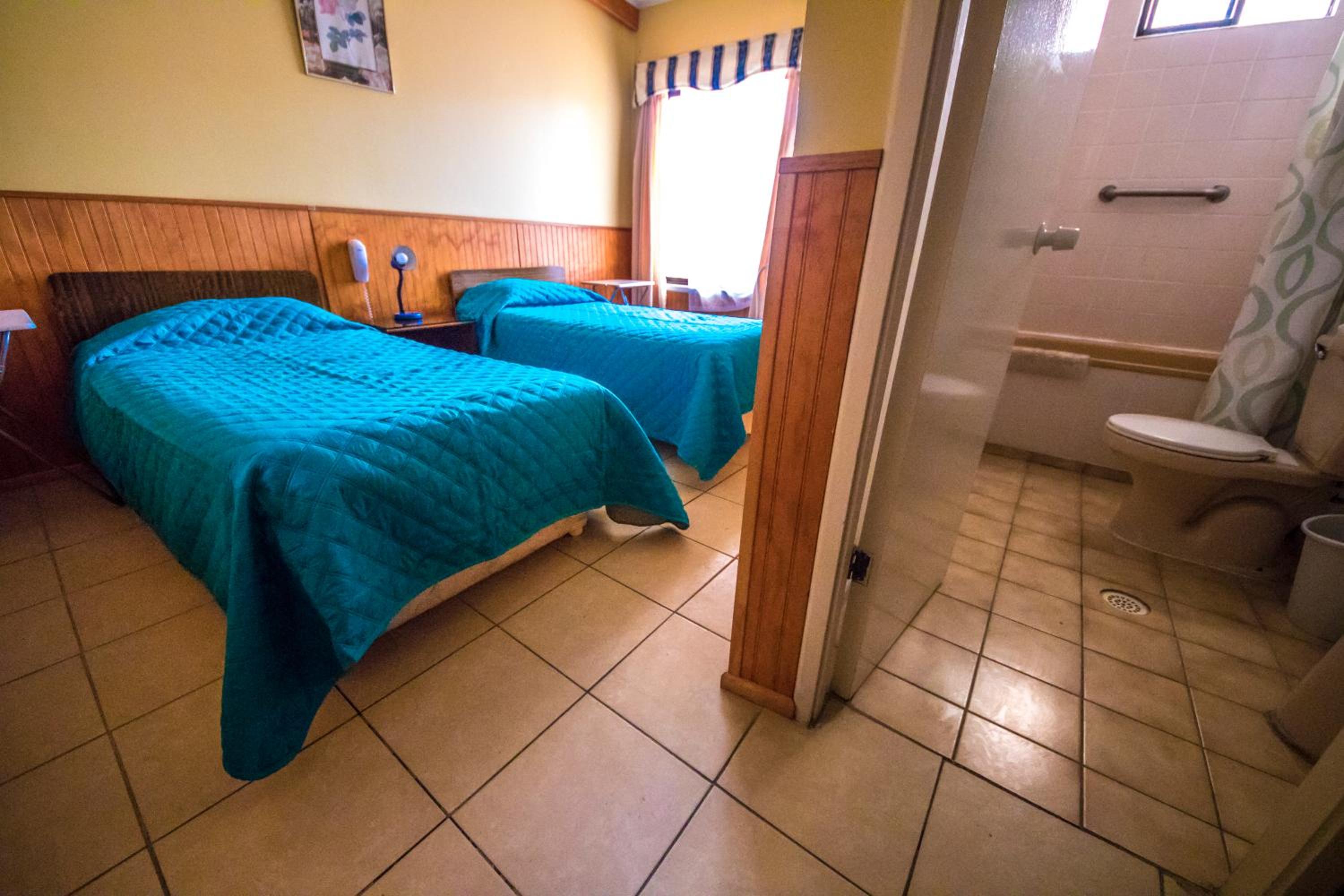 Twin Room with Private Bathroom