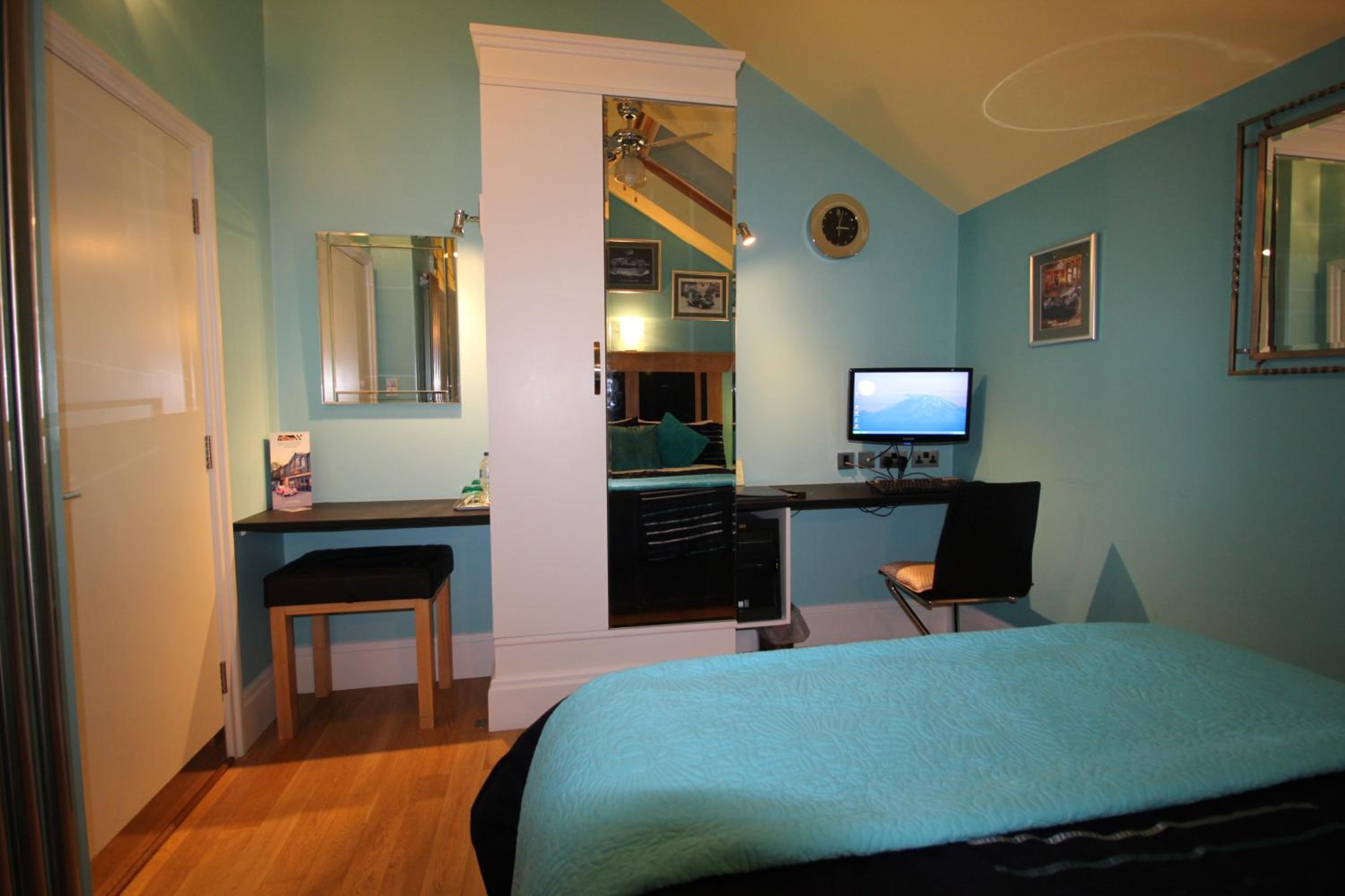 Double Room - Photo 6