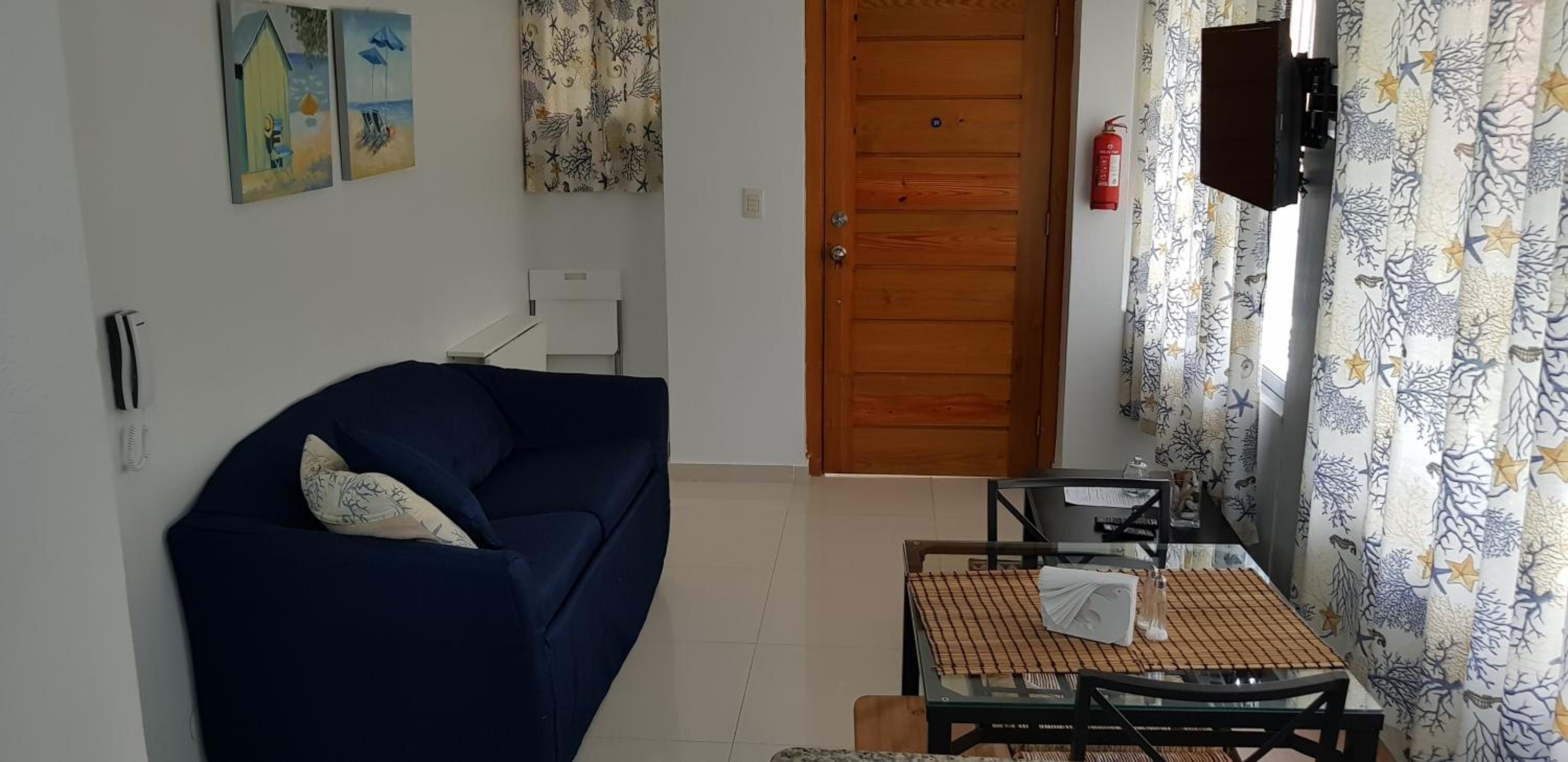Appartamento con 2 Camere da Letto e Divano-Letto