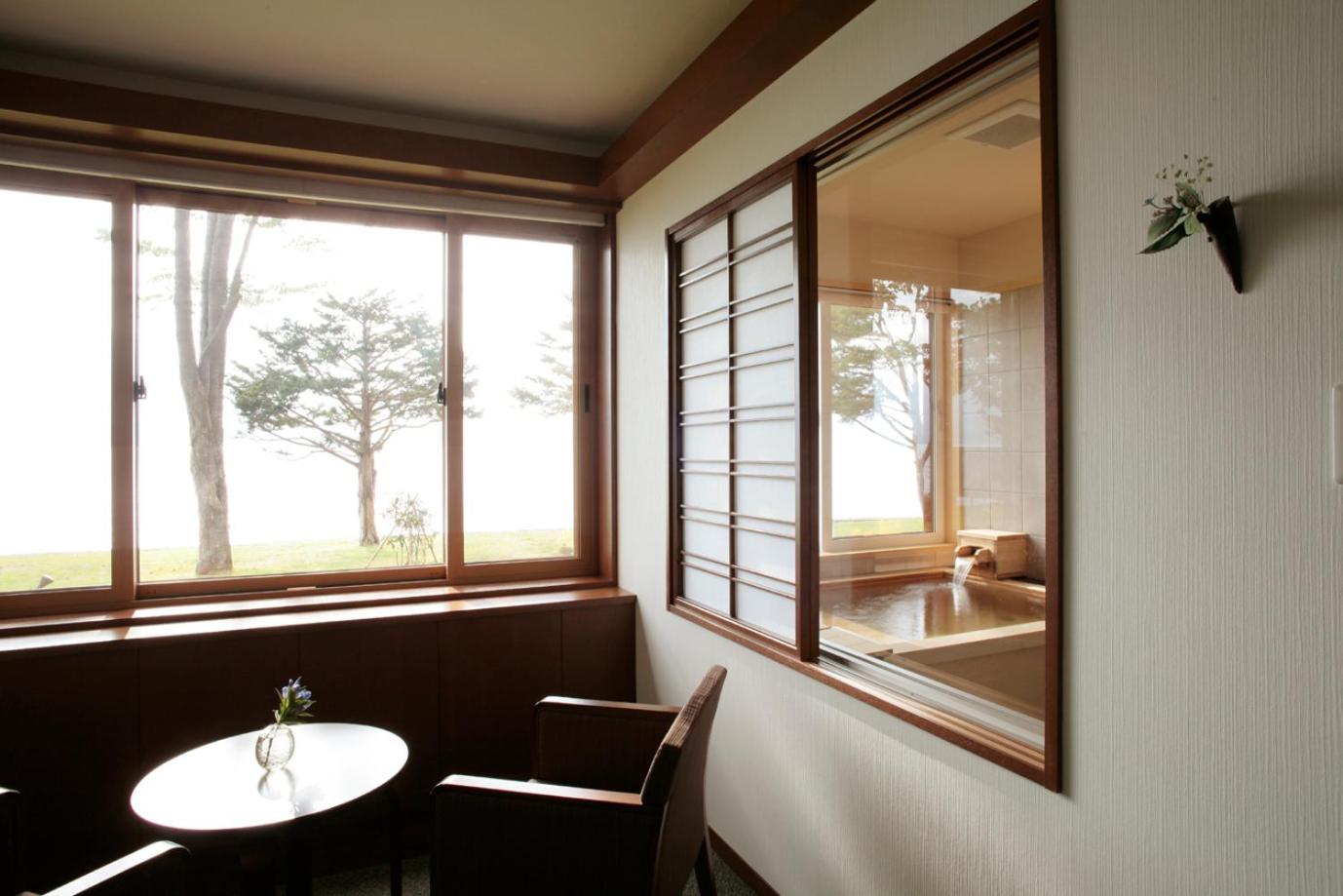Deluxe Twin Room - Non-Smoking photo 1