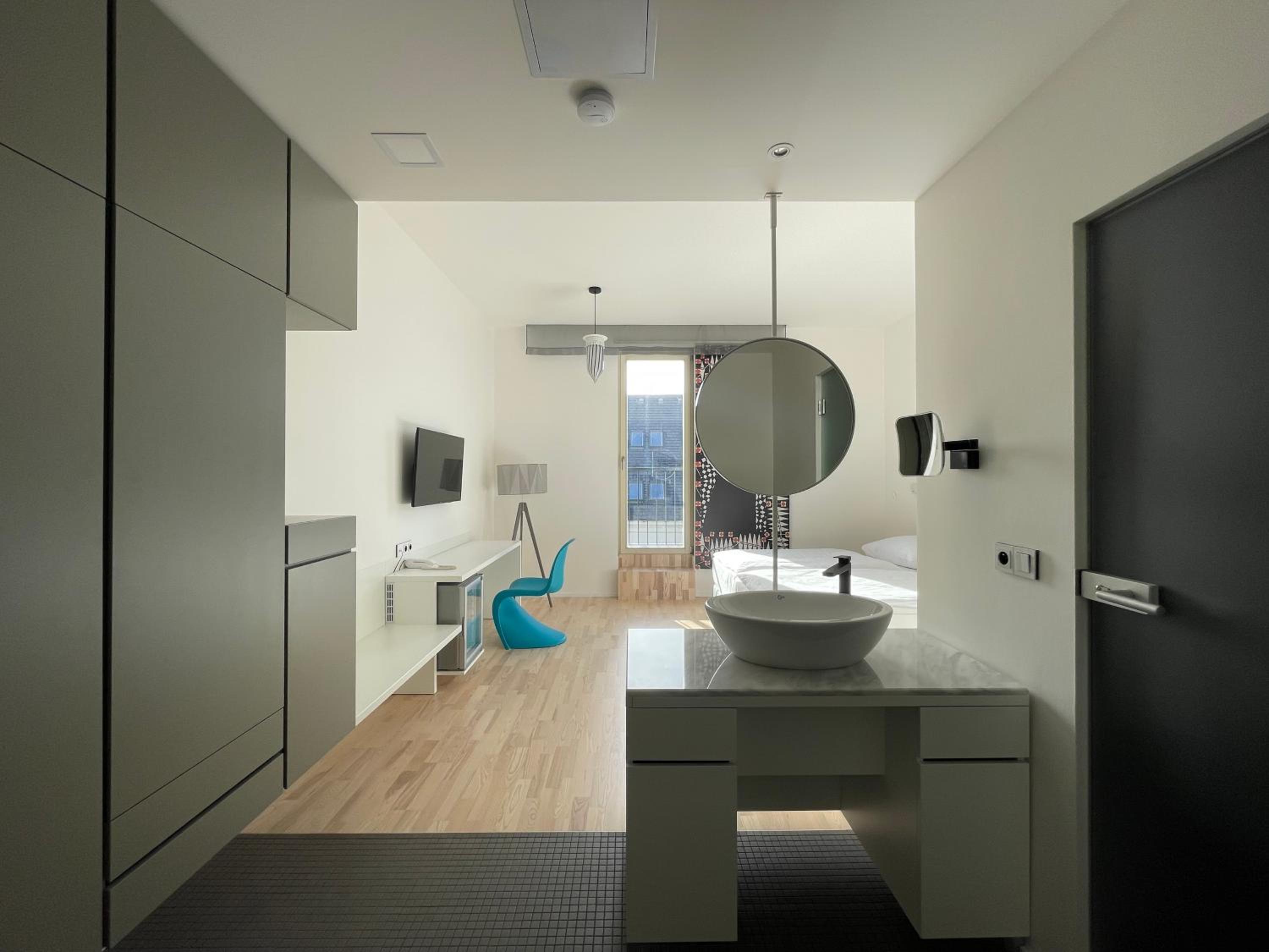 Deluxe Double or Twin Room