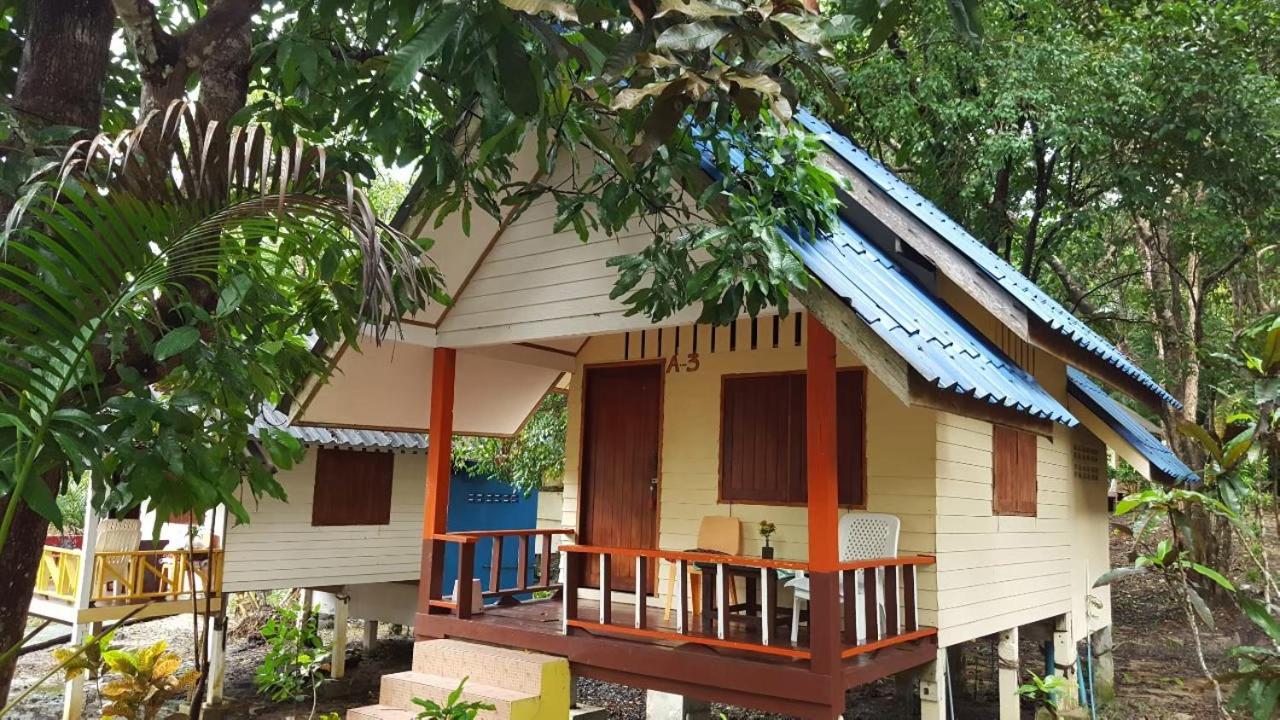 Bungalow with Fan photo 2