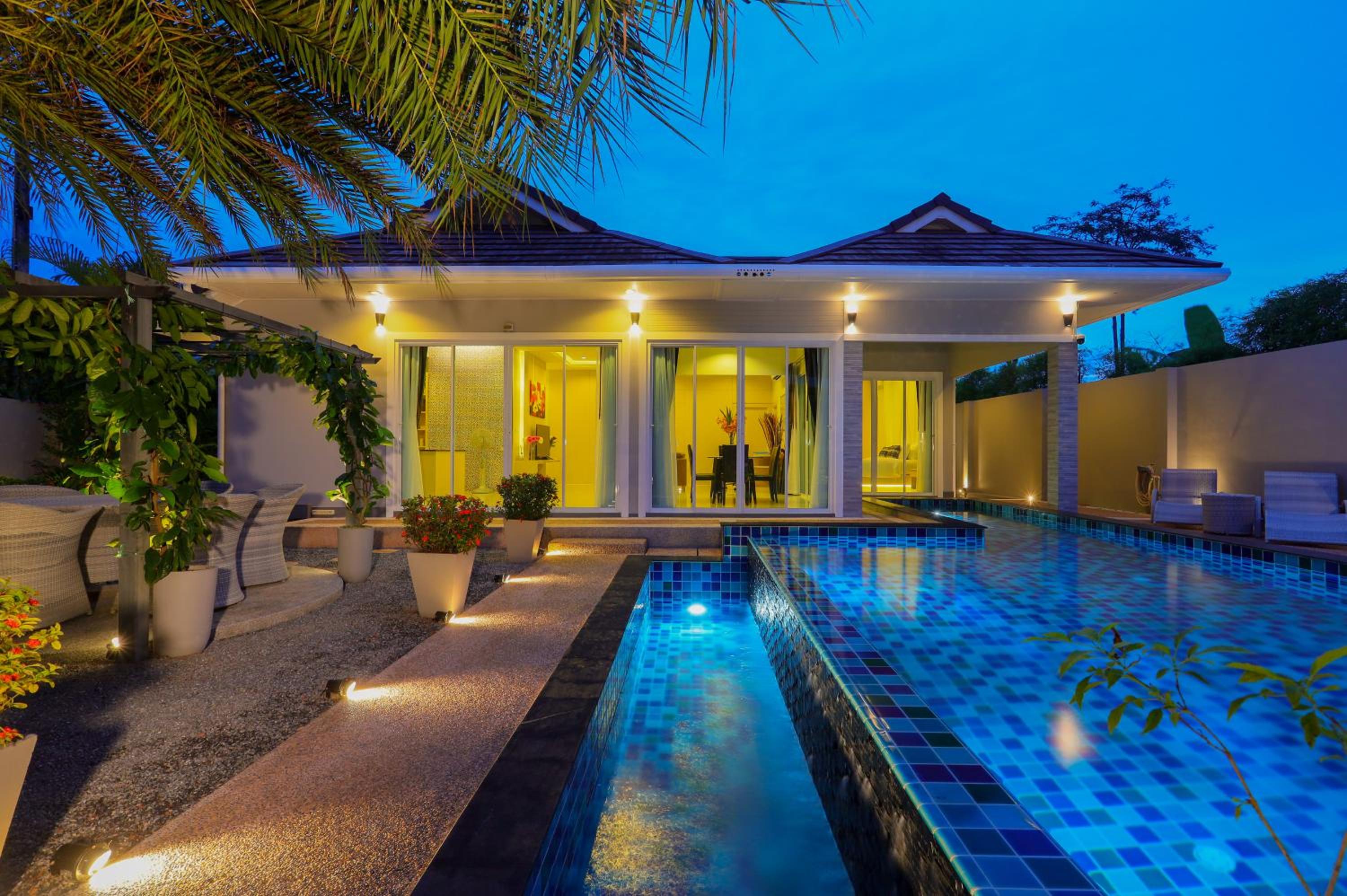 Three-Bedroom Villa photo 1