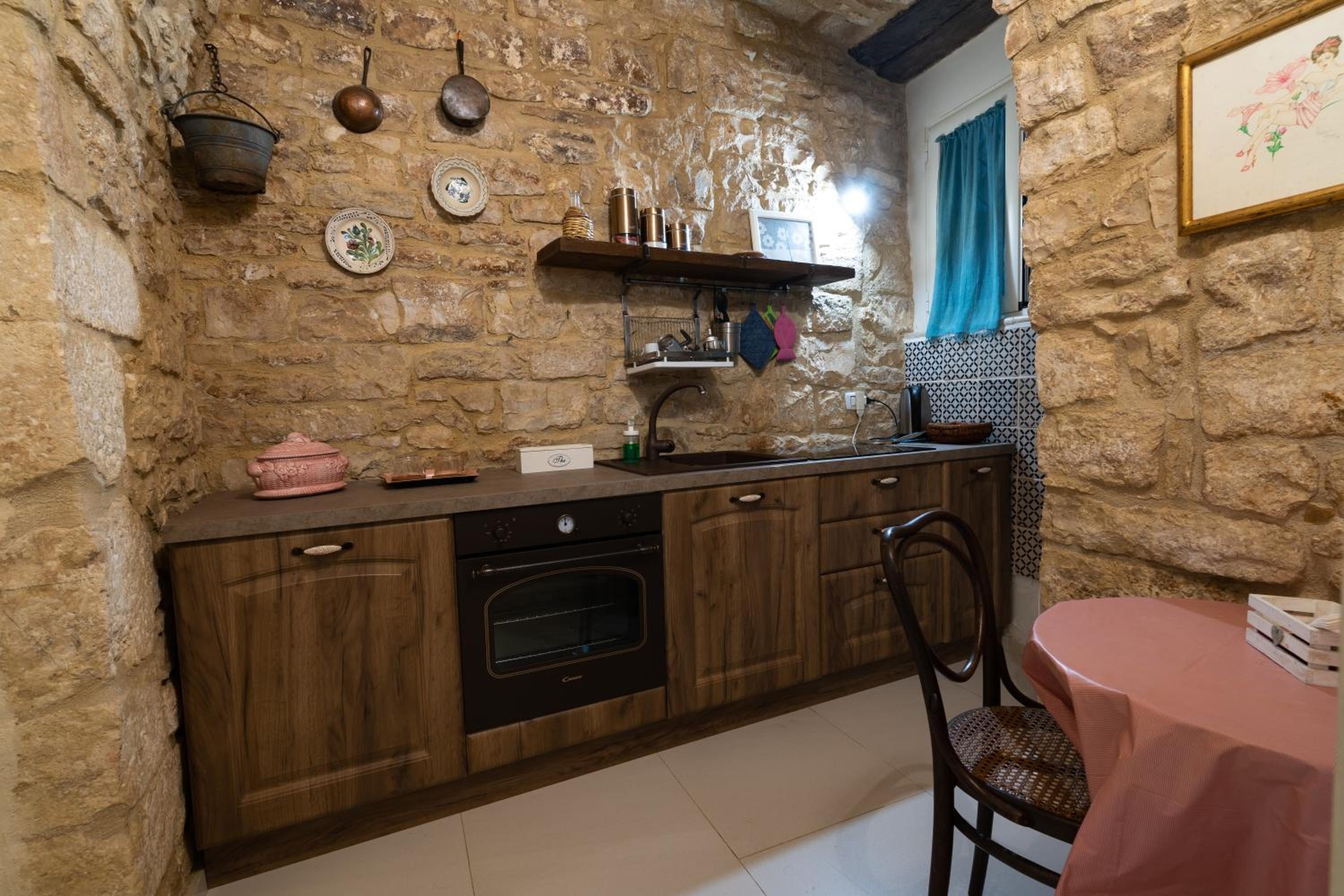Deluxe Double Room - Photo 6