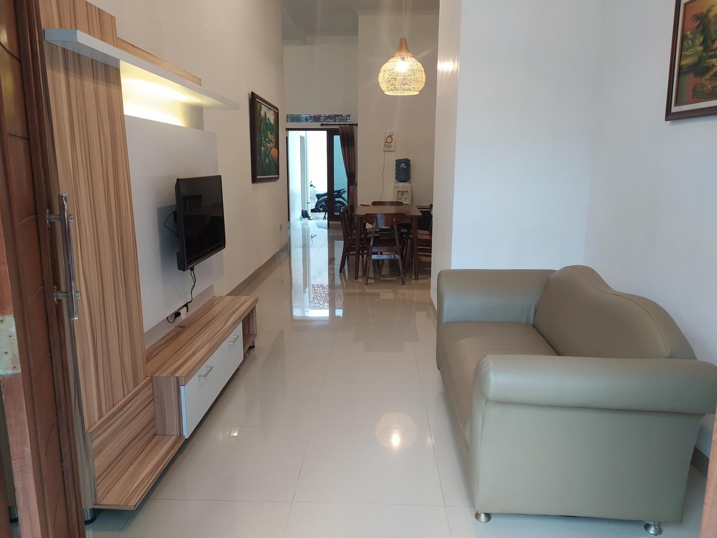 Four-Bedroom House - Photo 10