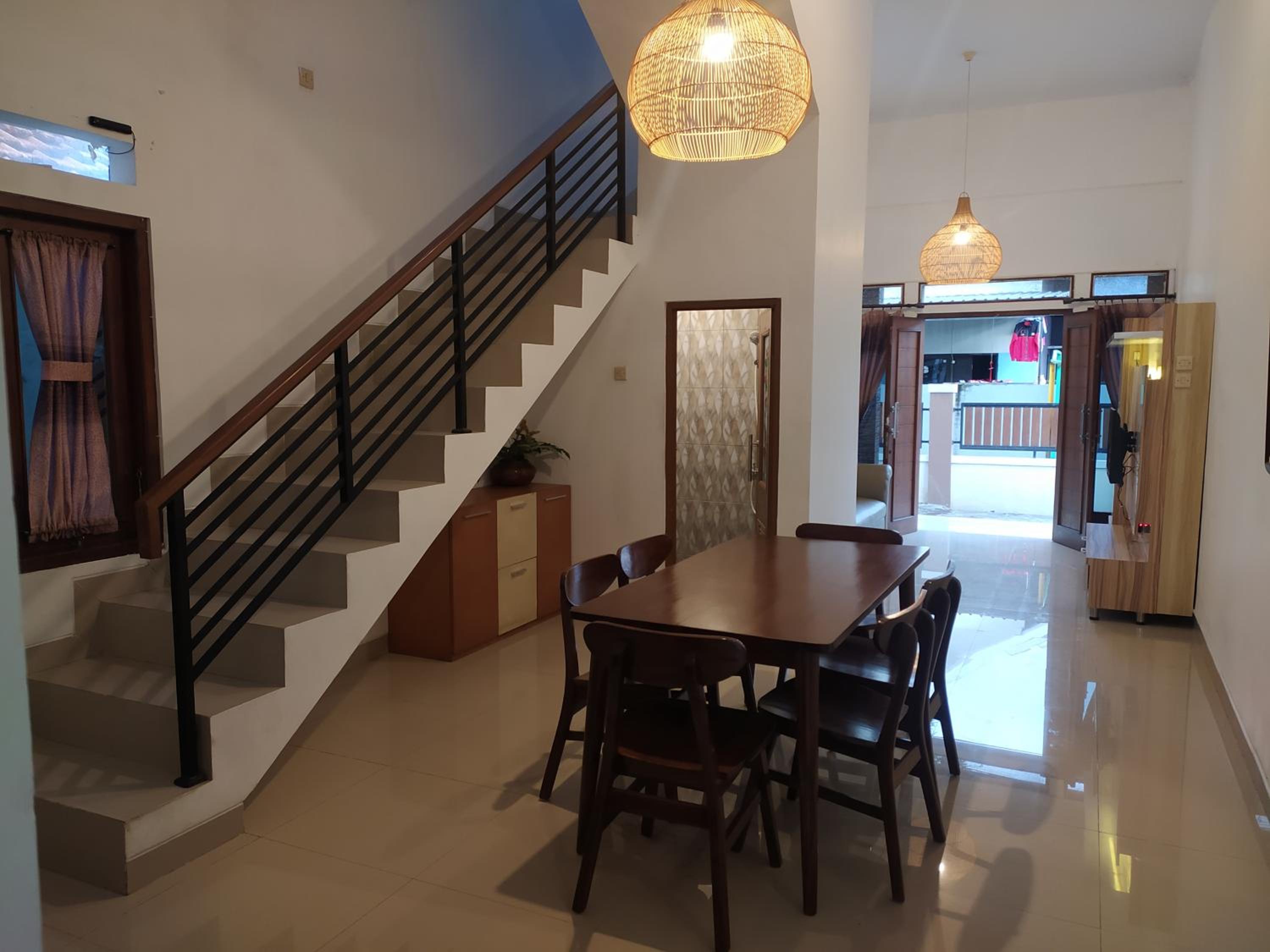 Four-Bedroom House - Photo 6