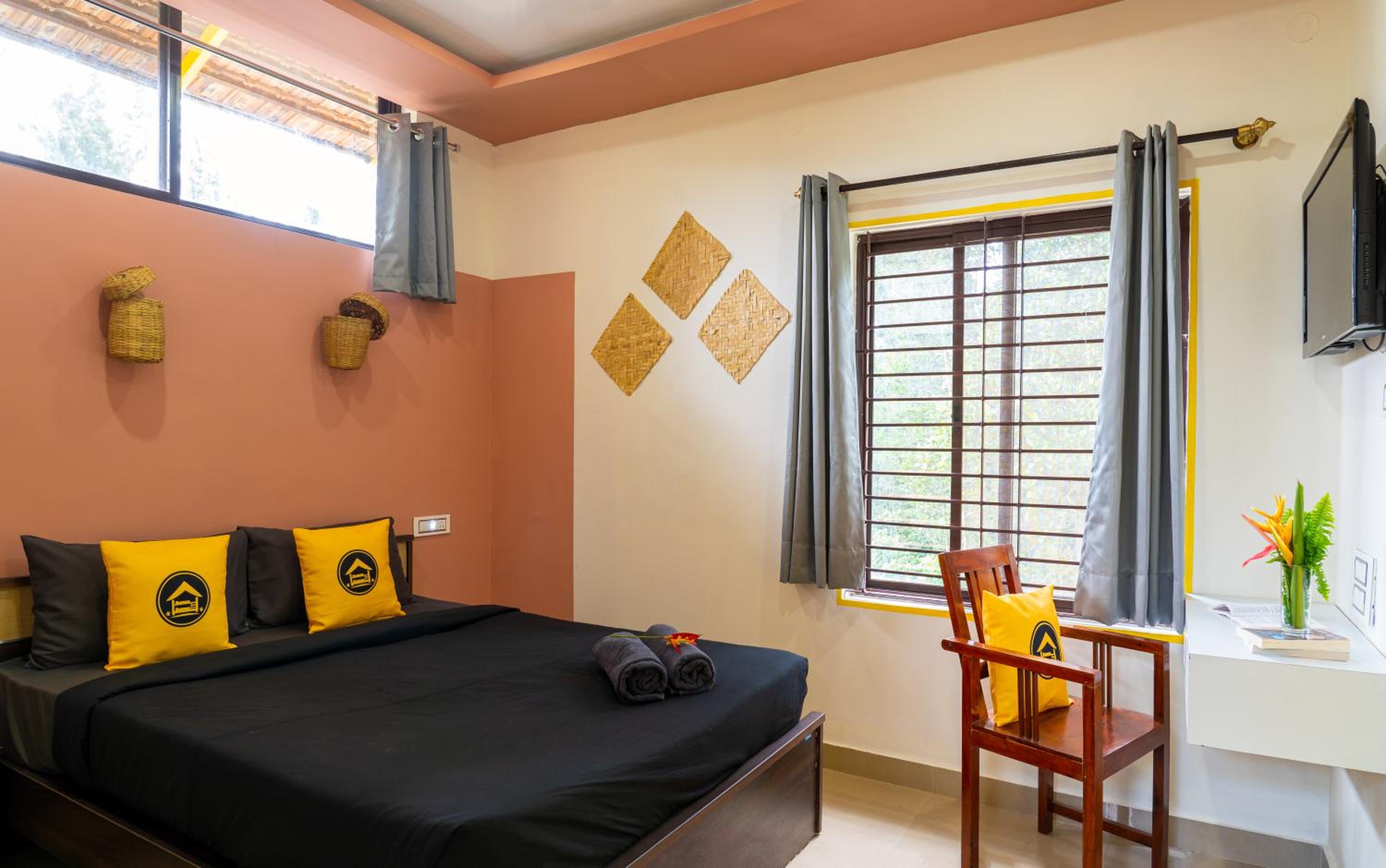 Deluxe Double Room - Photo 1
