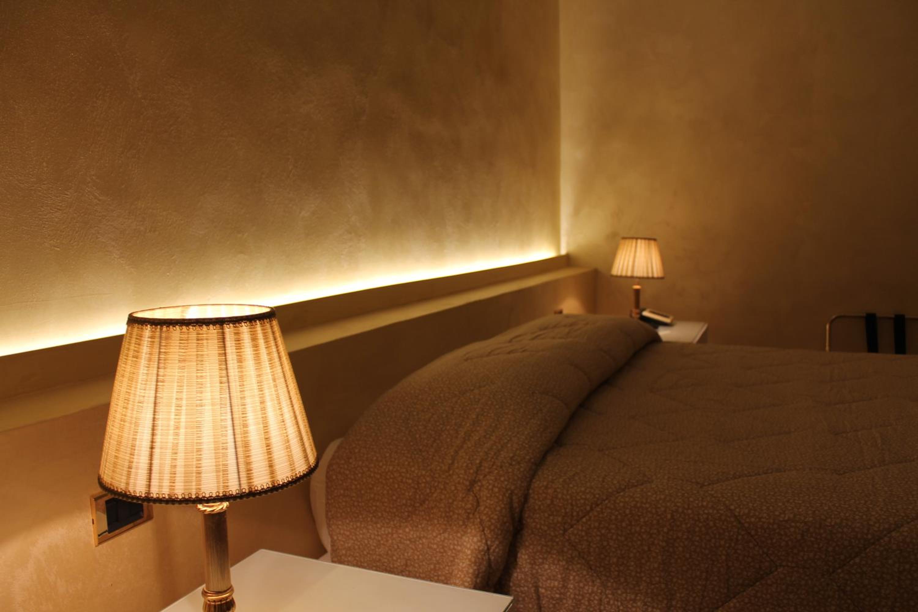 Deluxe Room (2 Adults + 1 Child) photo 3