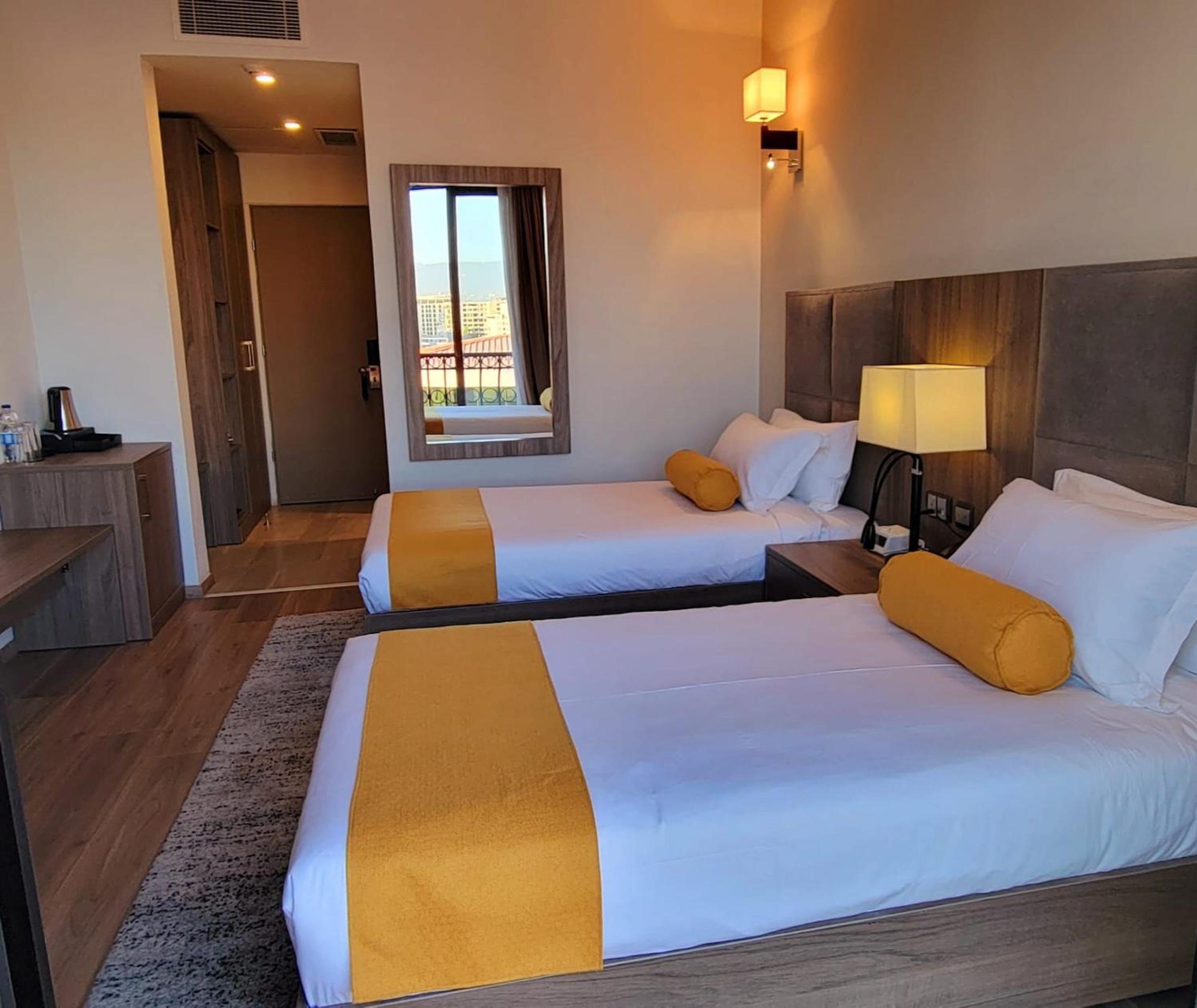 Standard Twin Room photo 2