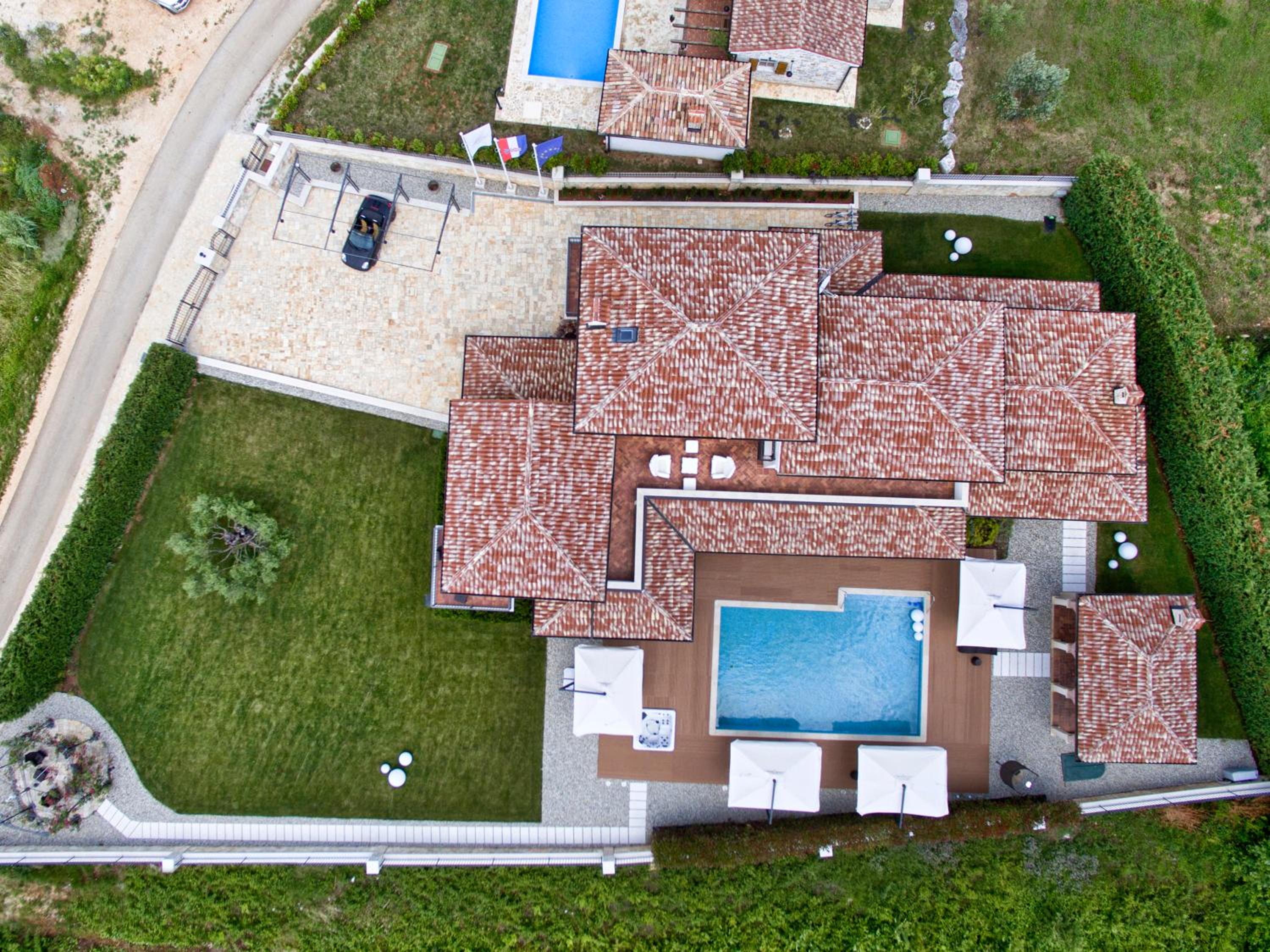 Villa photo 3