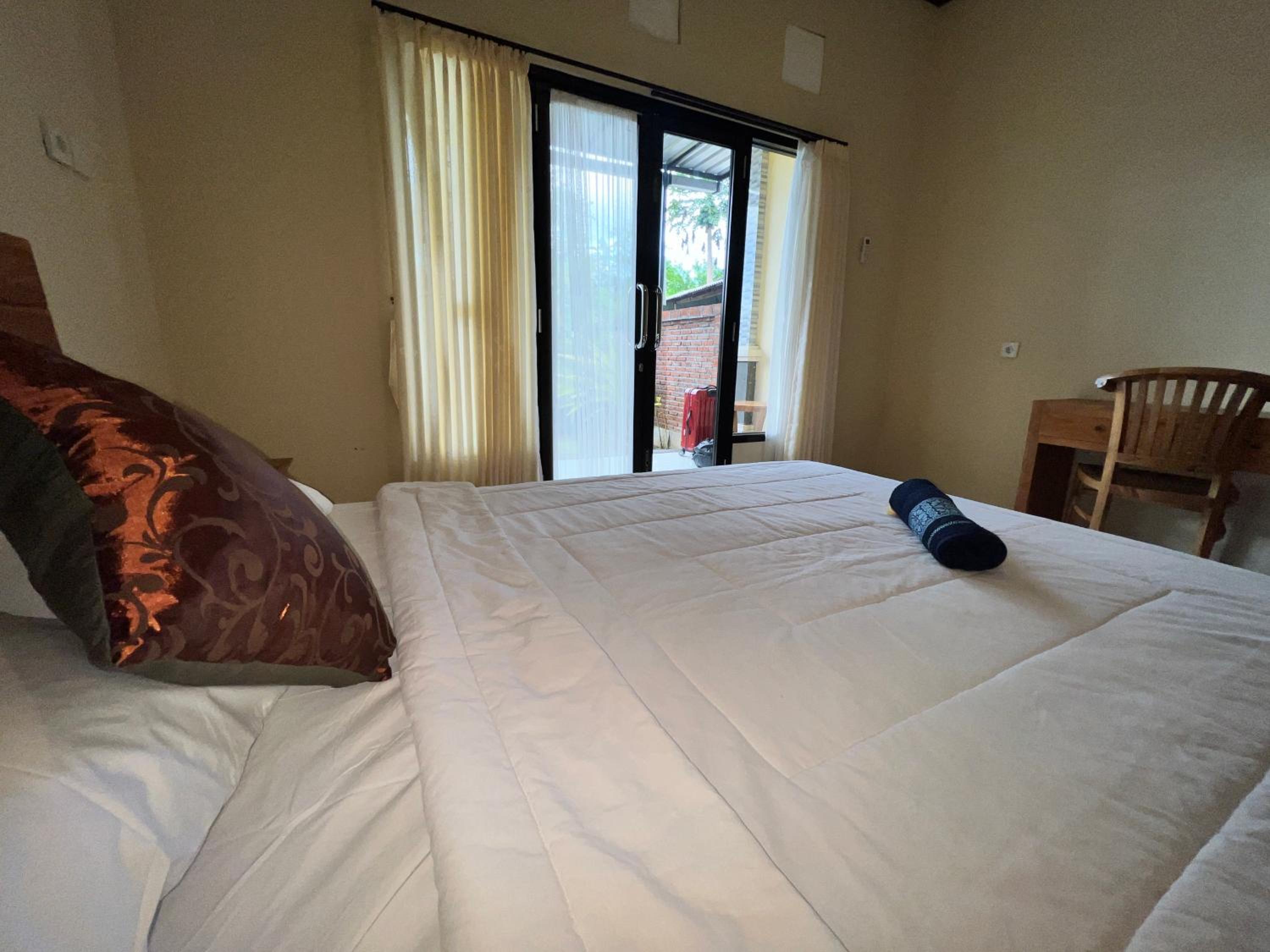 Standard Double Room - Photo 9