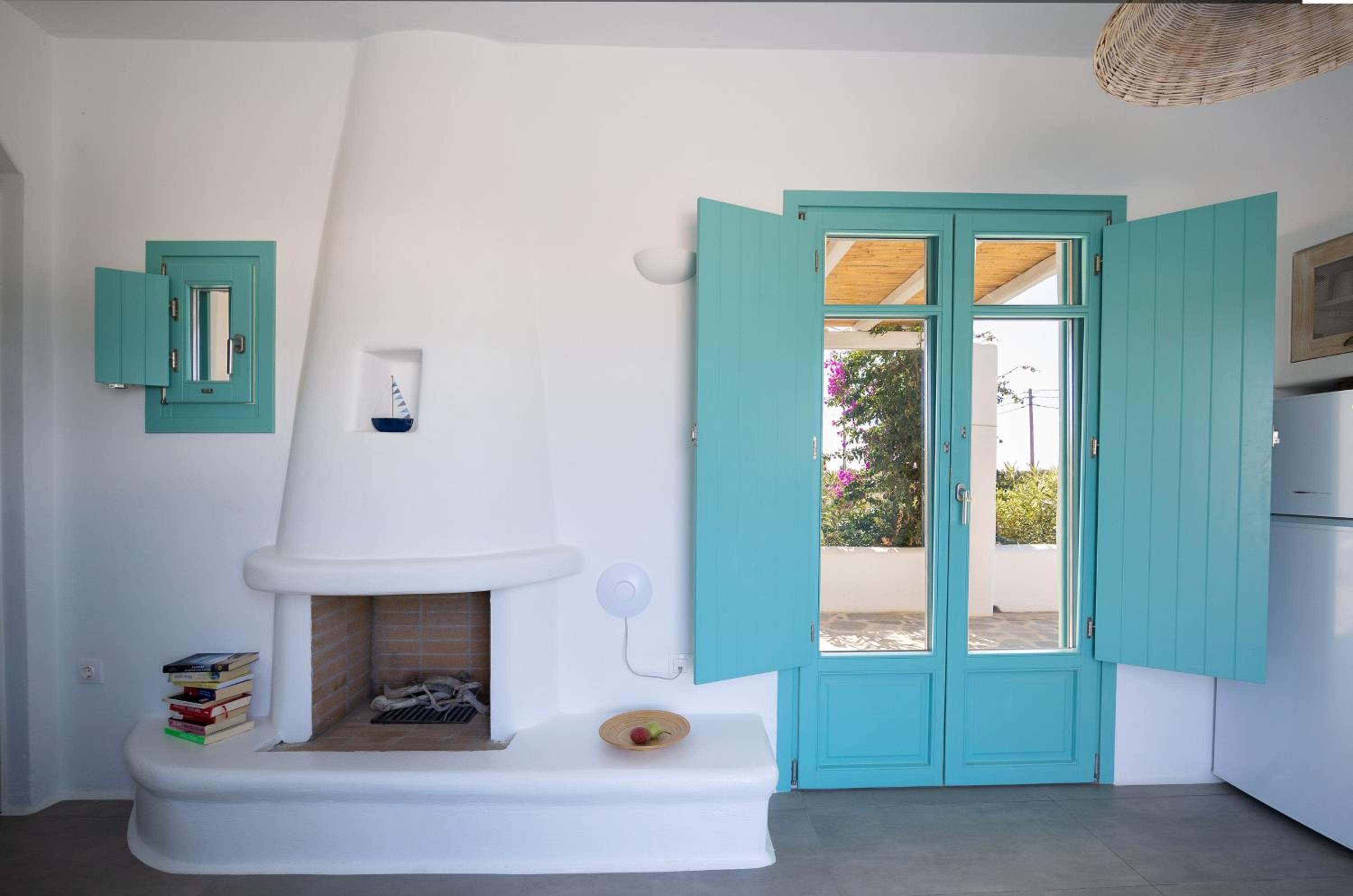 Superior Three-Bedroom House - Split Level