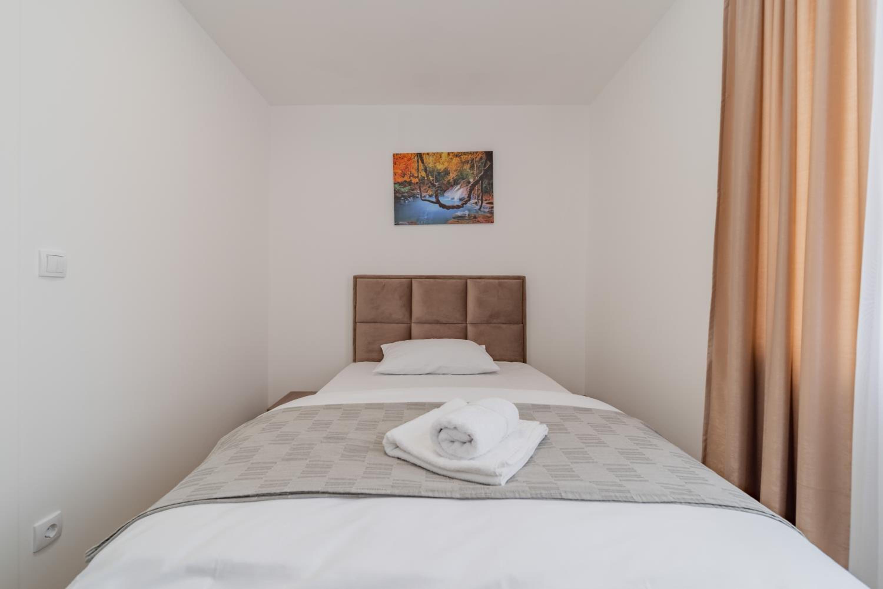 Two-Bedroom Apartment - Photo 6