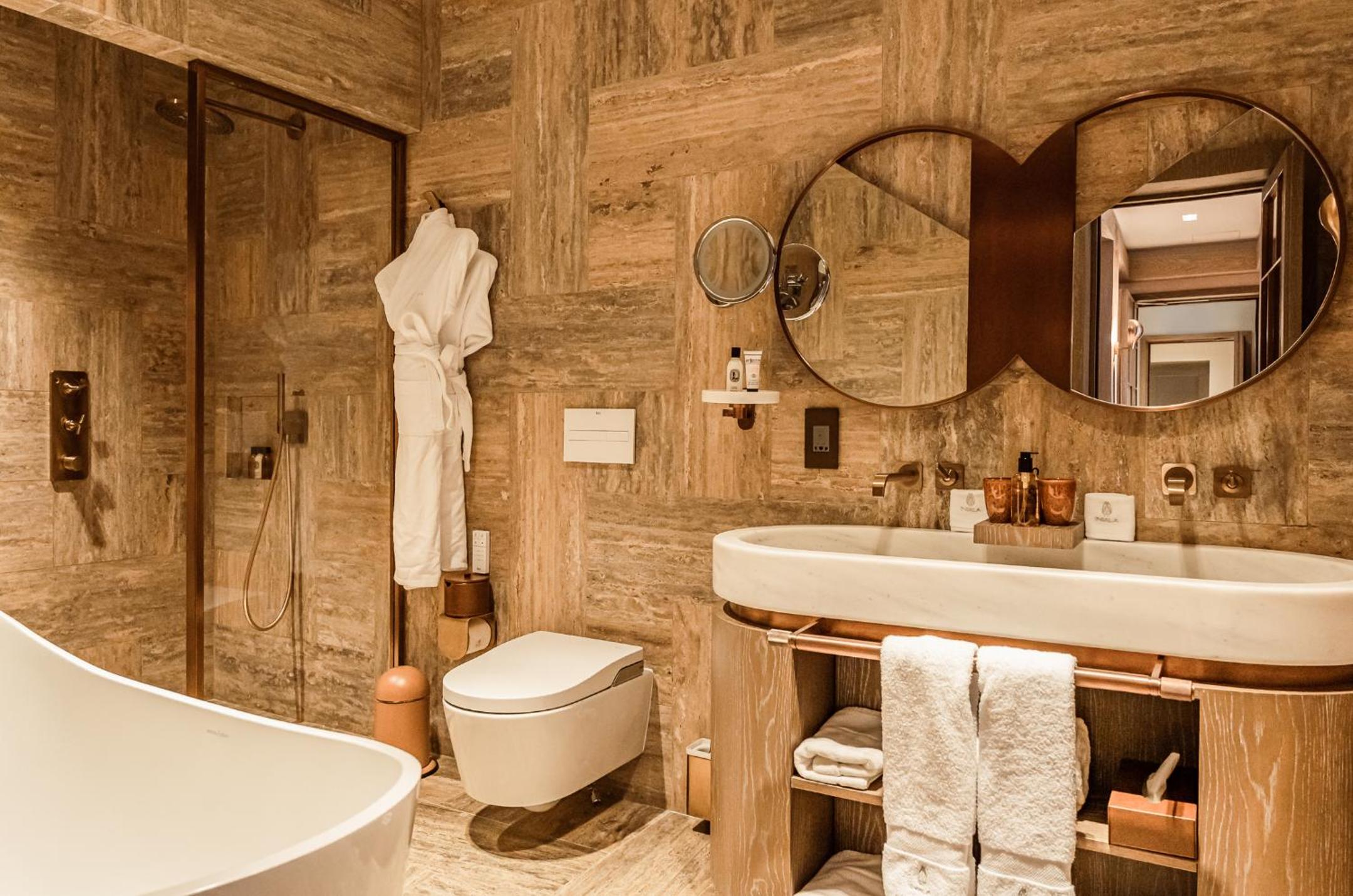 Grand Harbour Penthouse Suite - Photo 2