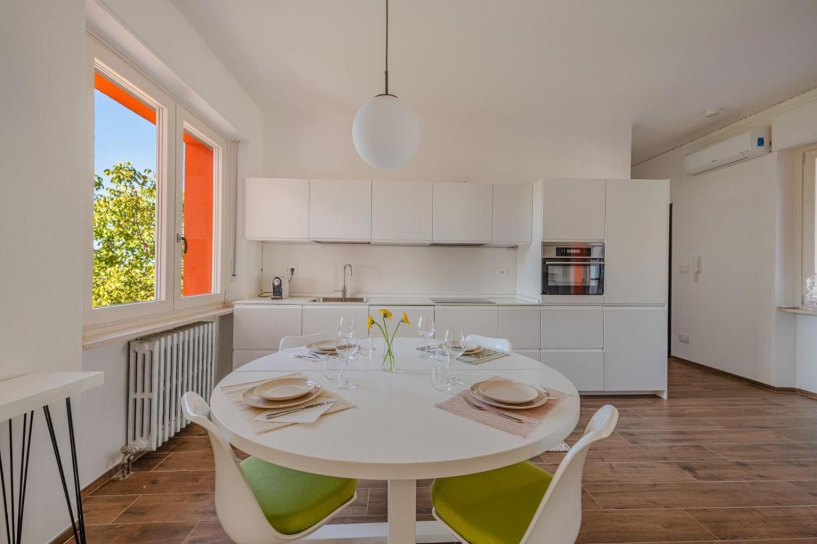 One-Bedroom Apartment with Terrace photo 3