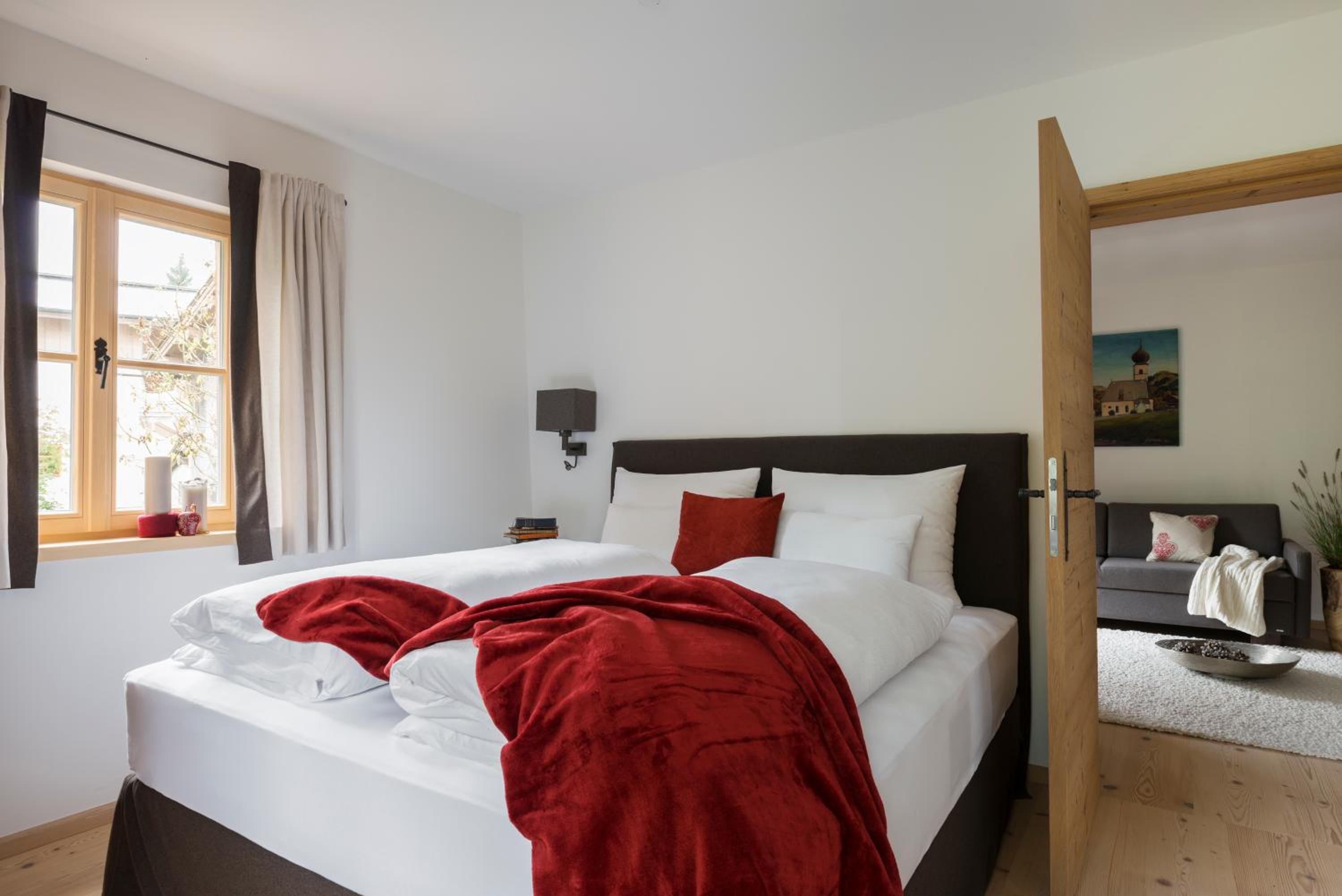 One-Bedroom Apartment with Balcony photo 1