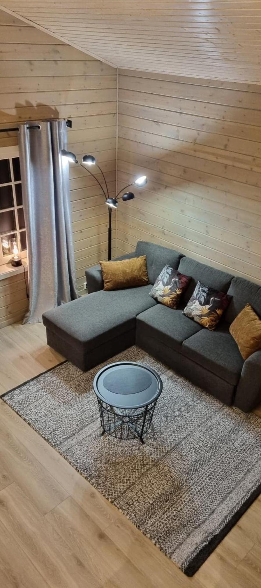One-Bedroom House - Photo 10