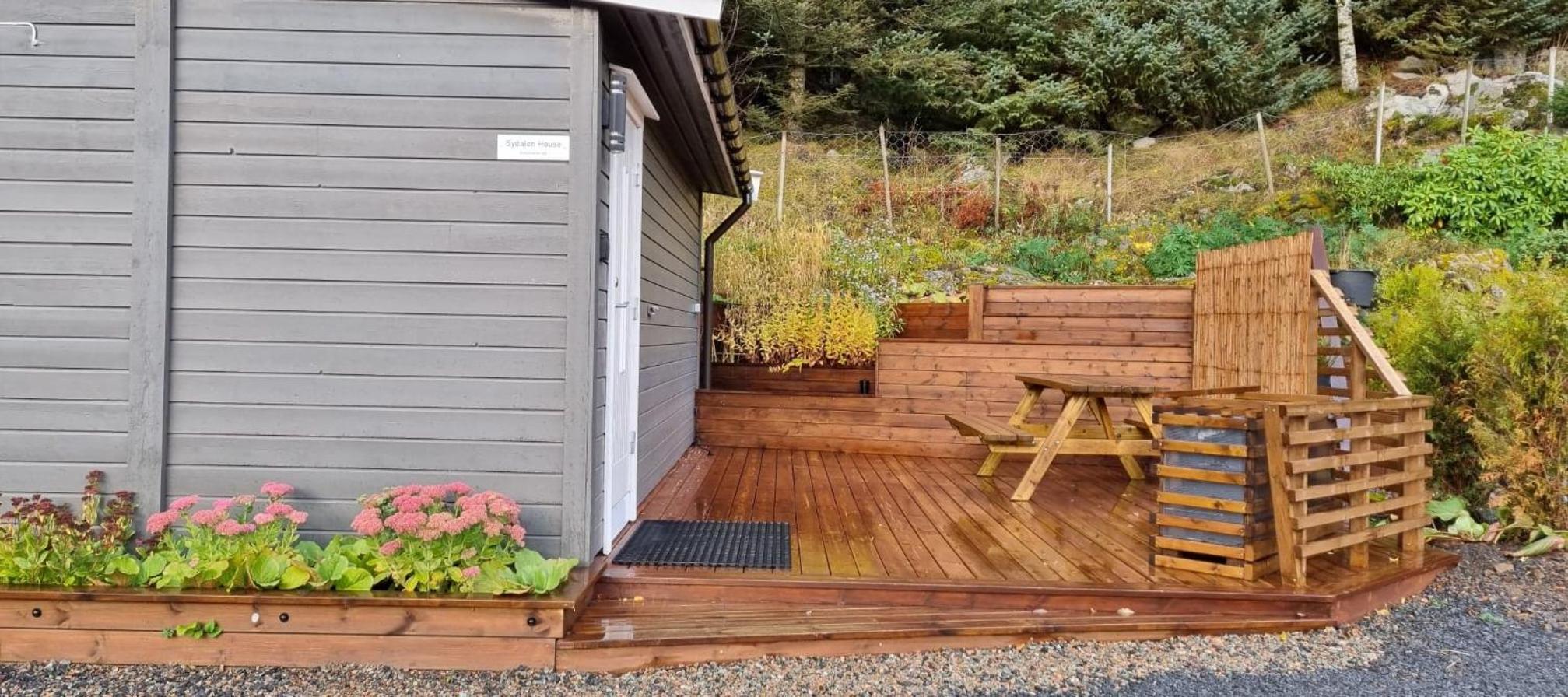 One-Bedroom House - Photo 12