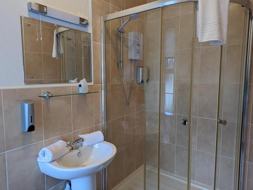 Deluxe King Room - Photo 4