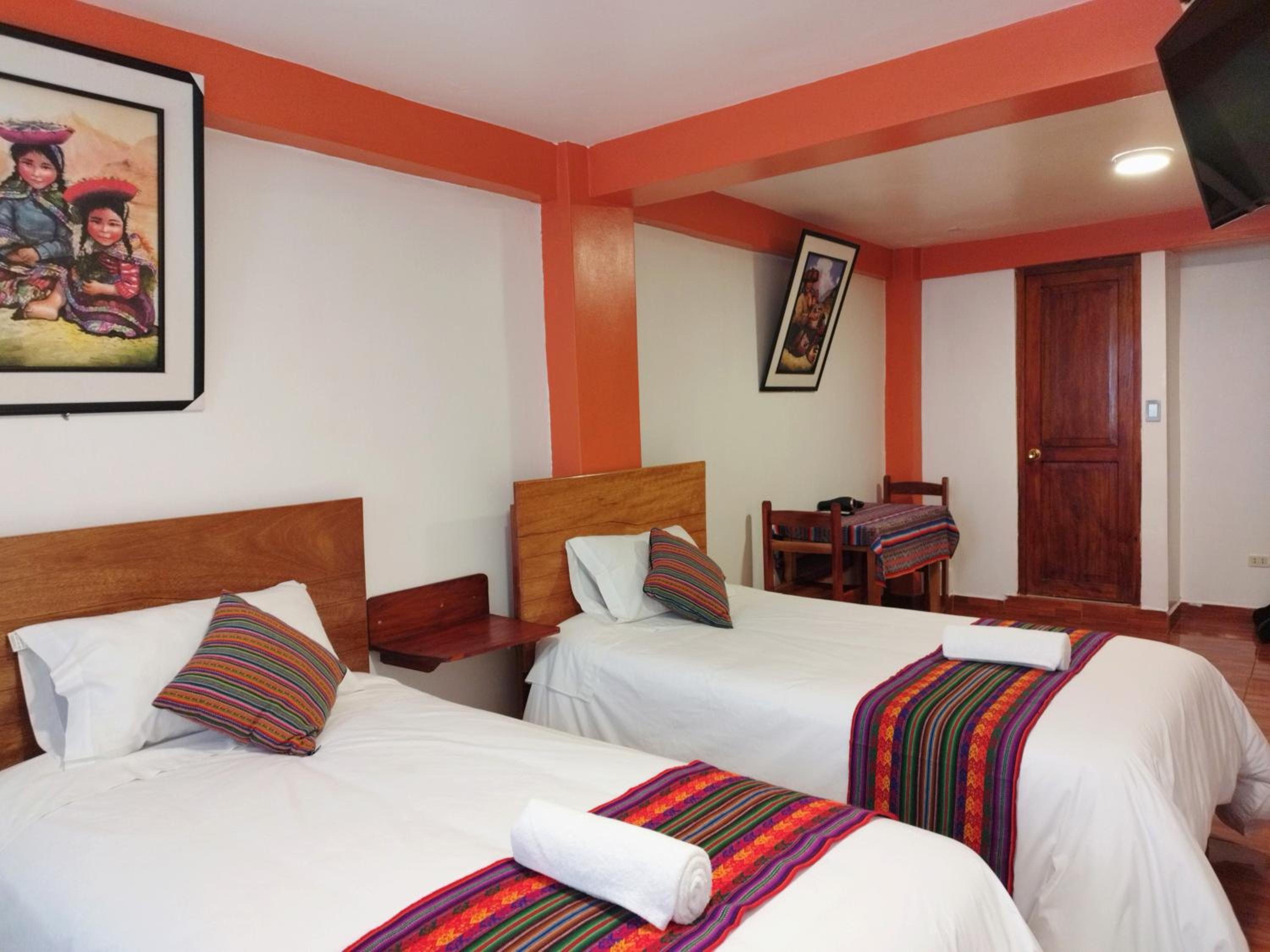 Twin Room with Private Bathroom photo 1
