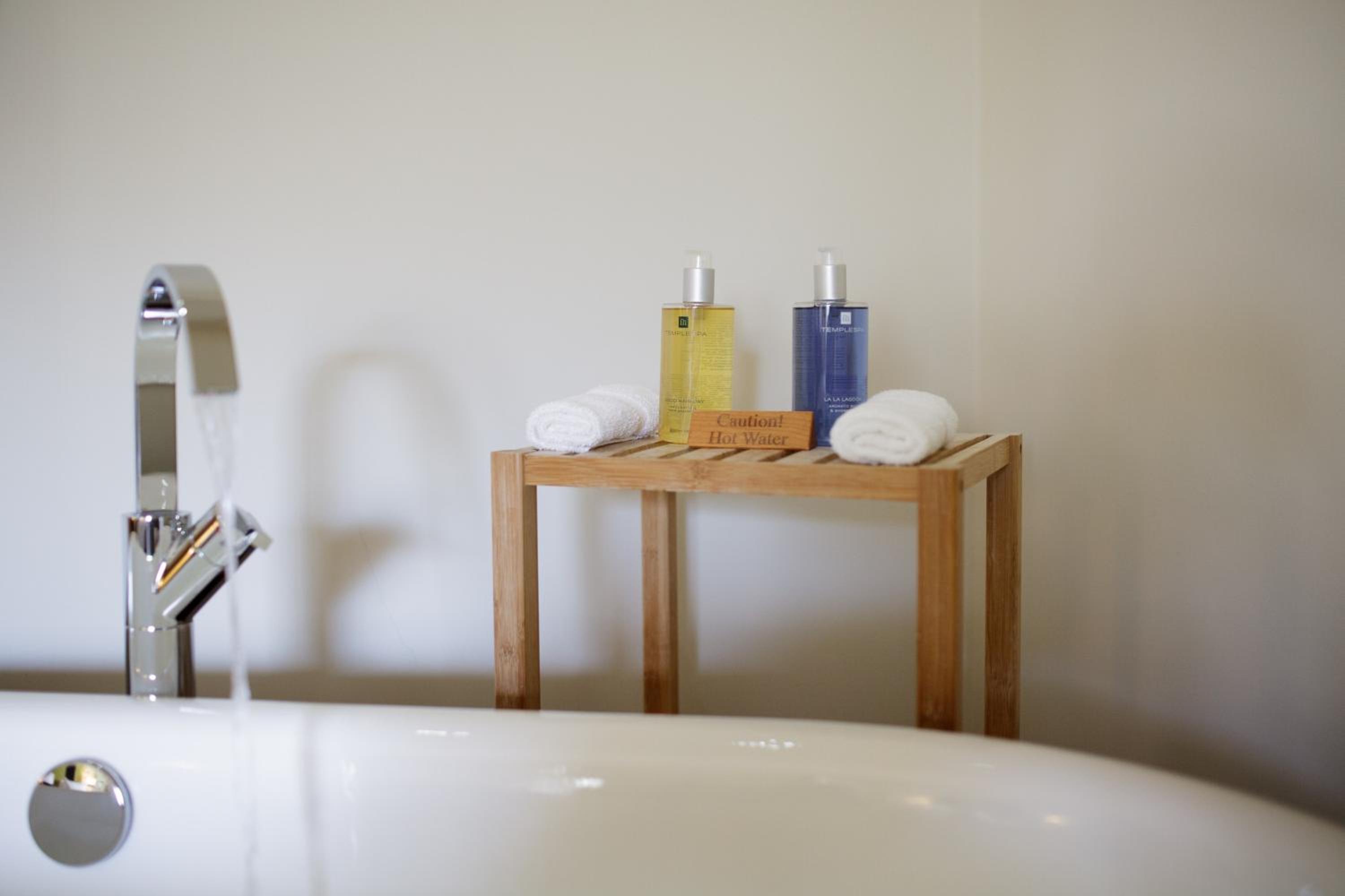 Large Double Room - Photo 4