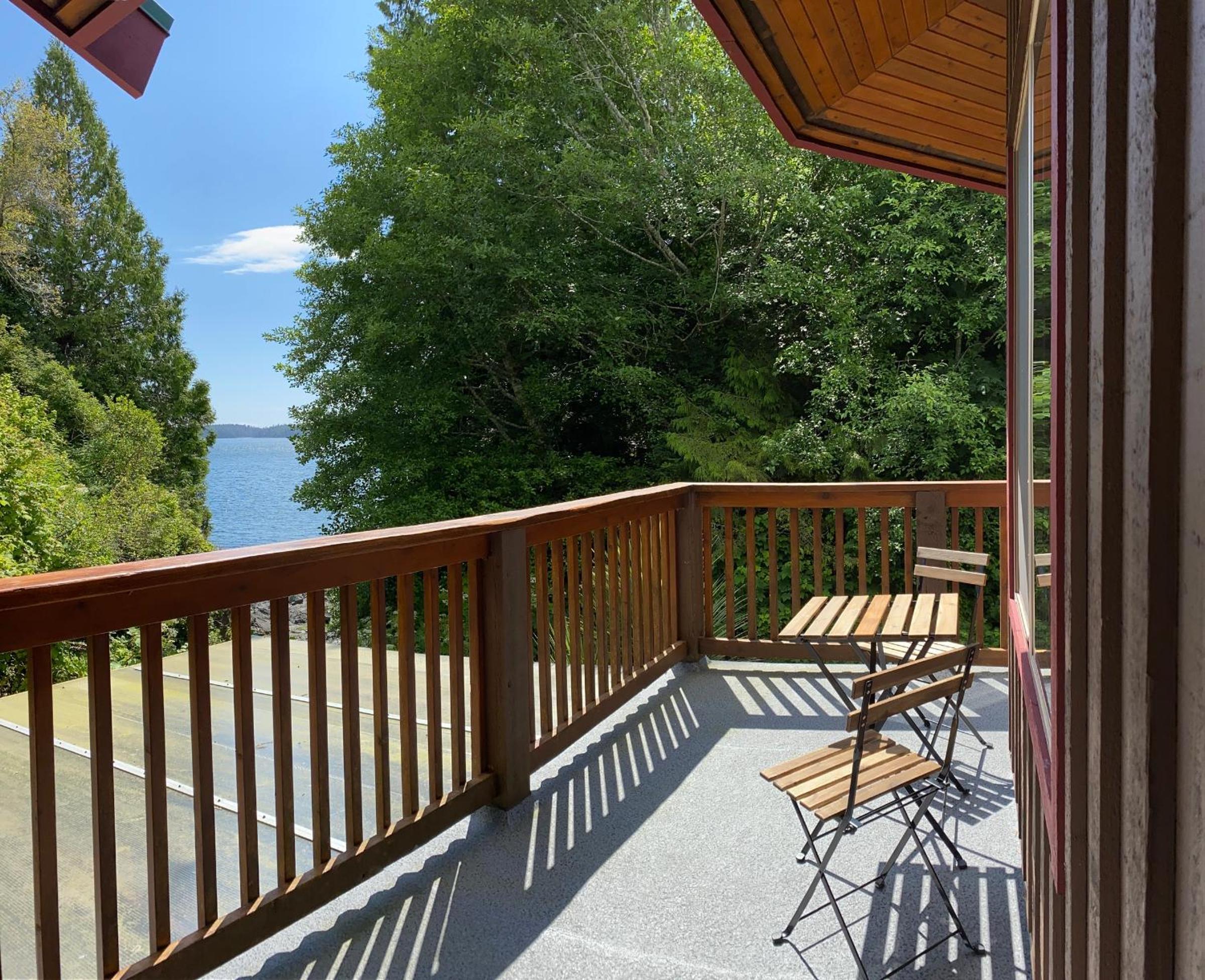 Private Suite with Balcony photo 3