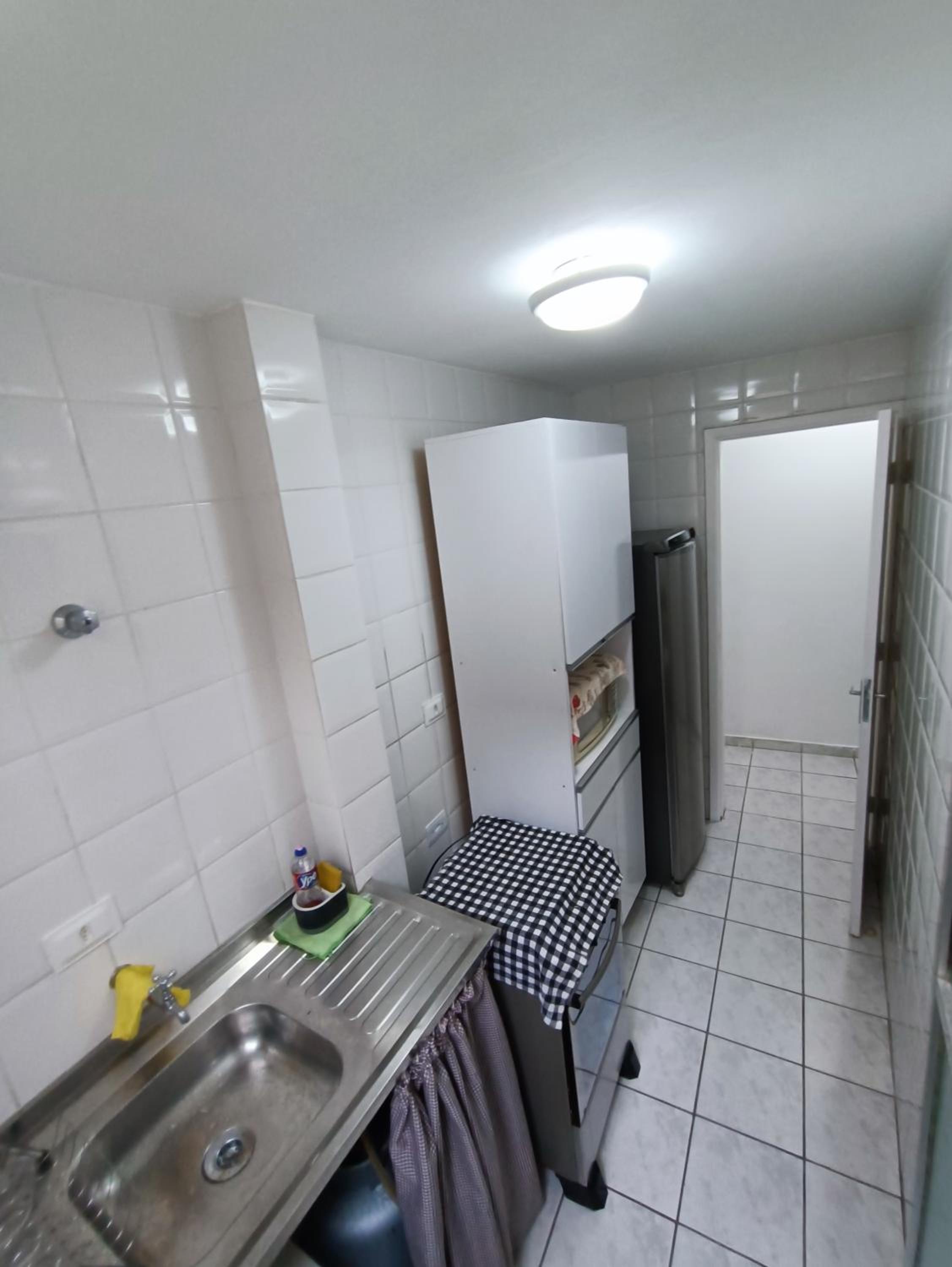 One-Bedroom Apartment - Photo 16