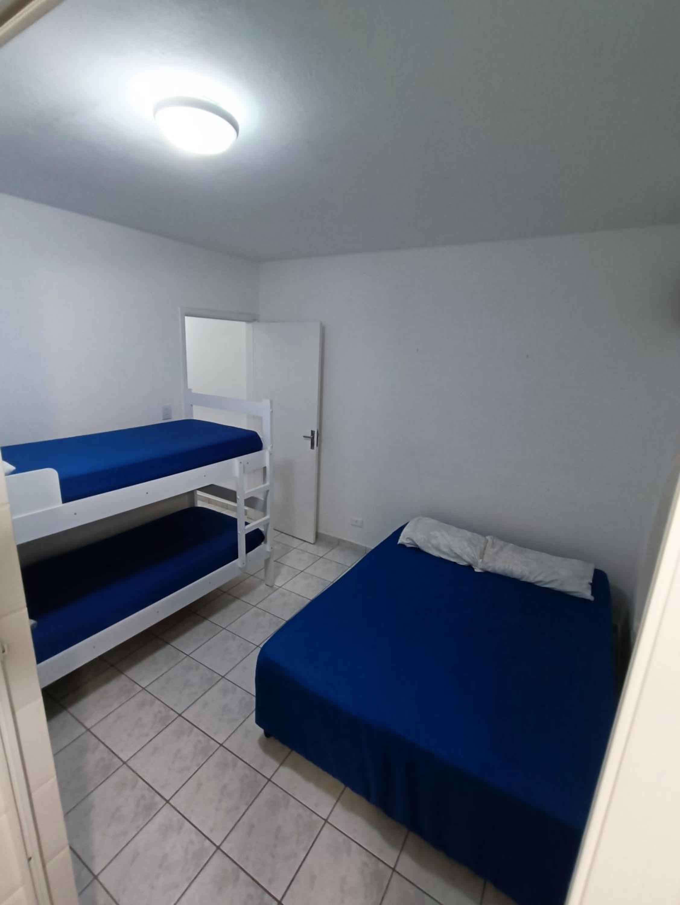 One-Bedroom Apartment - Photo 6