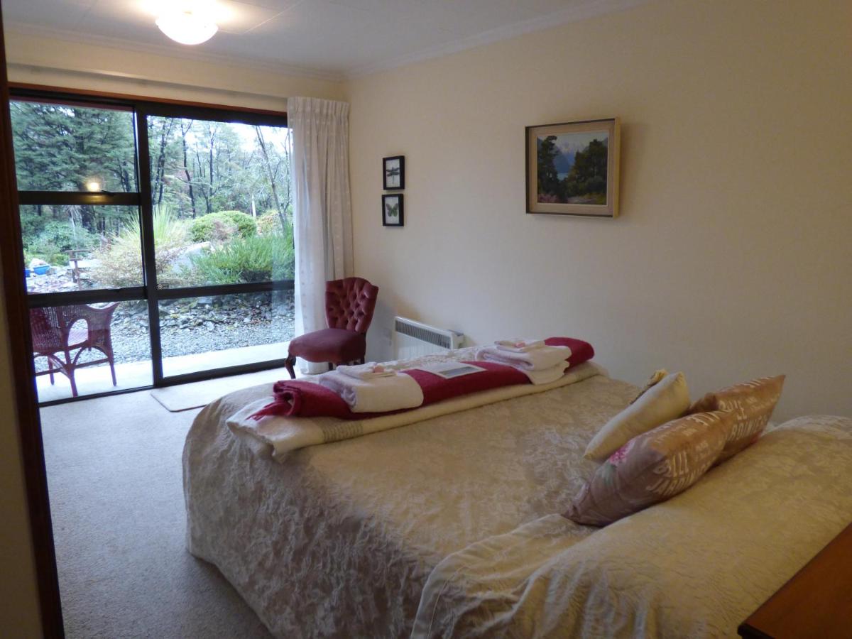 Queen Room with Garden View photo 3