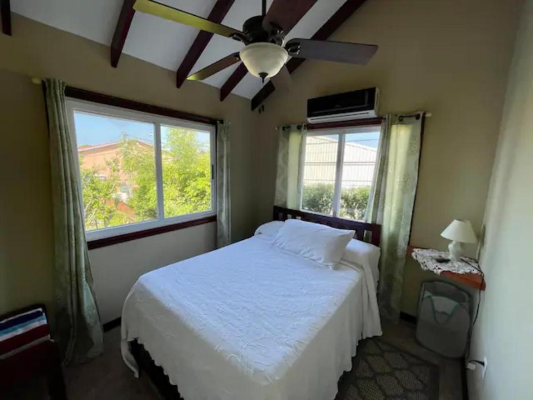 Two-Bedroom House photo 3
