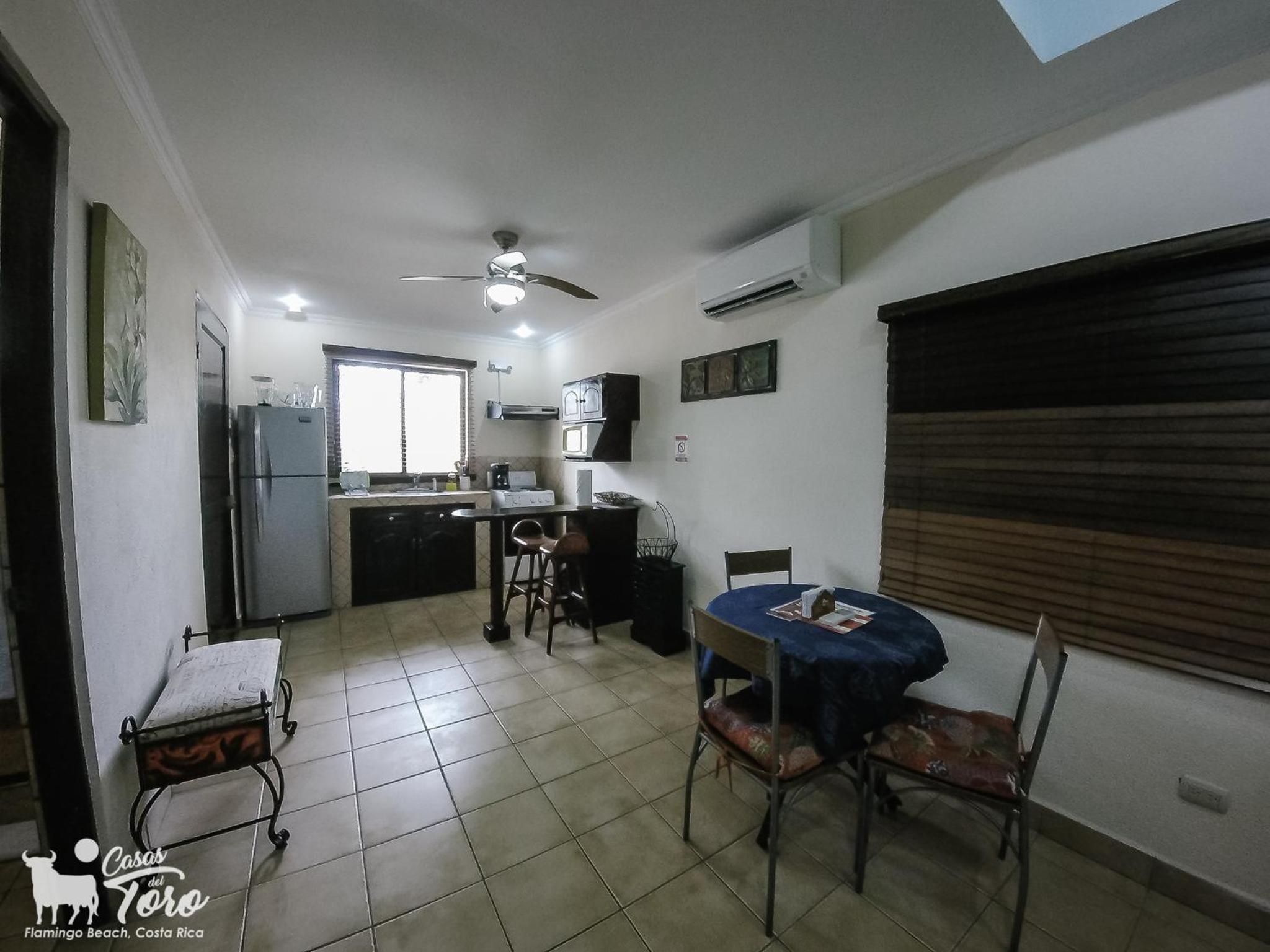 Studio Apartment photo 3