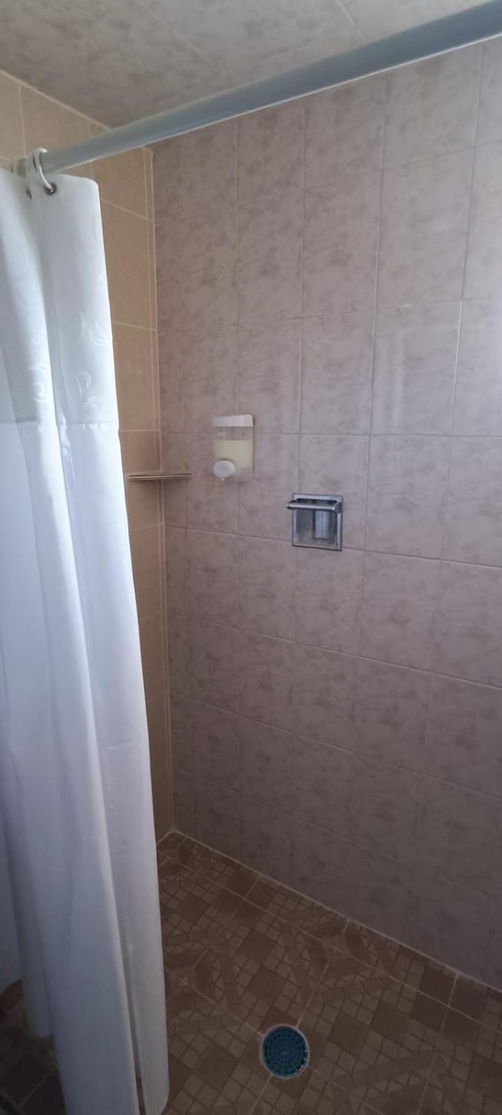 Standard Queen Room photo 2