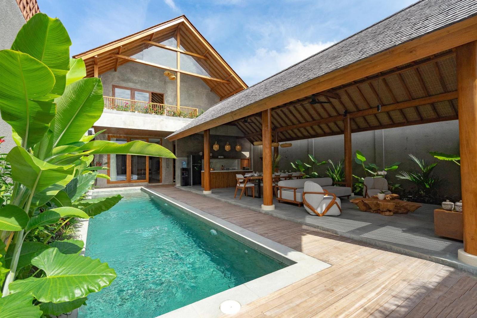 Three-Bedroom Villa with Private Pool - Photo 28