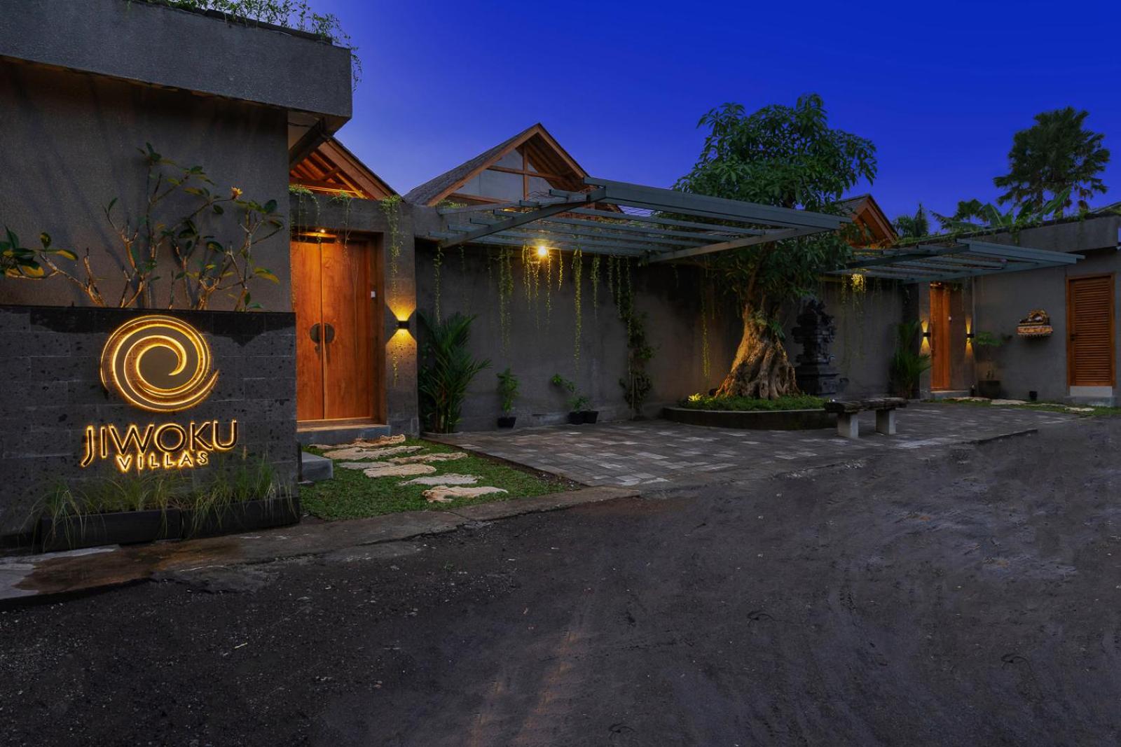 Three-Bedroom Villa with Private Pool - Photo 17