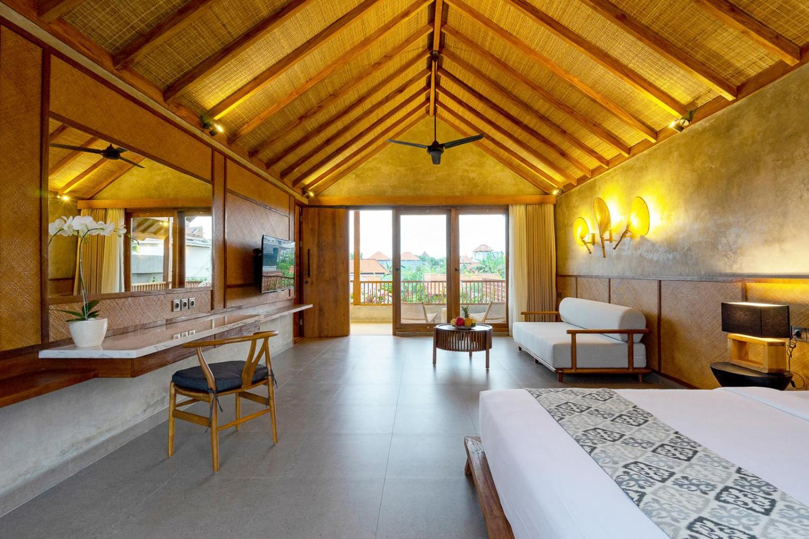 Three-Bedroom Villa with Private Pool - Photo 38