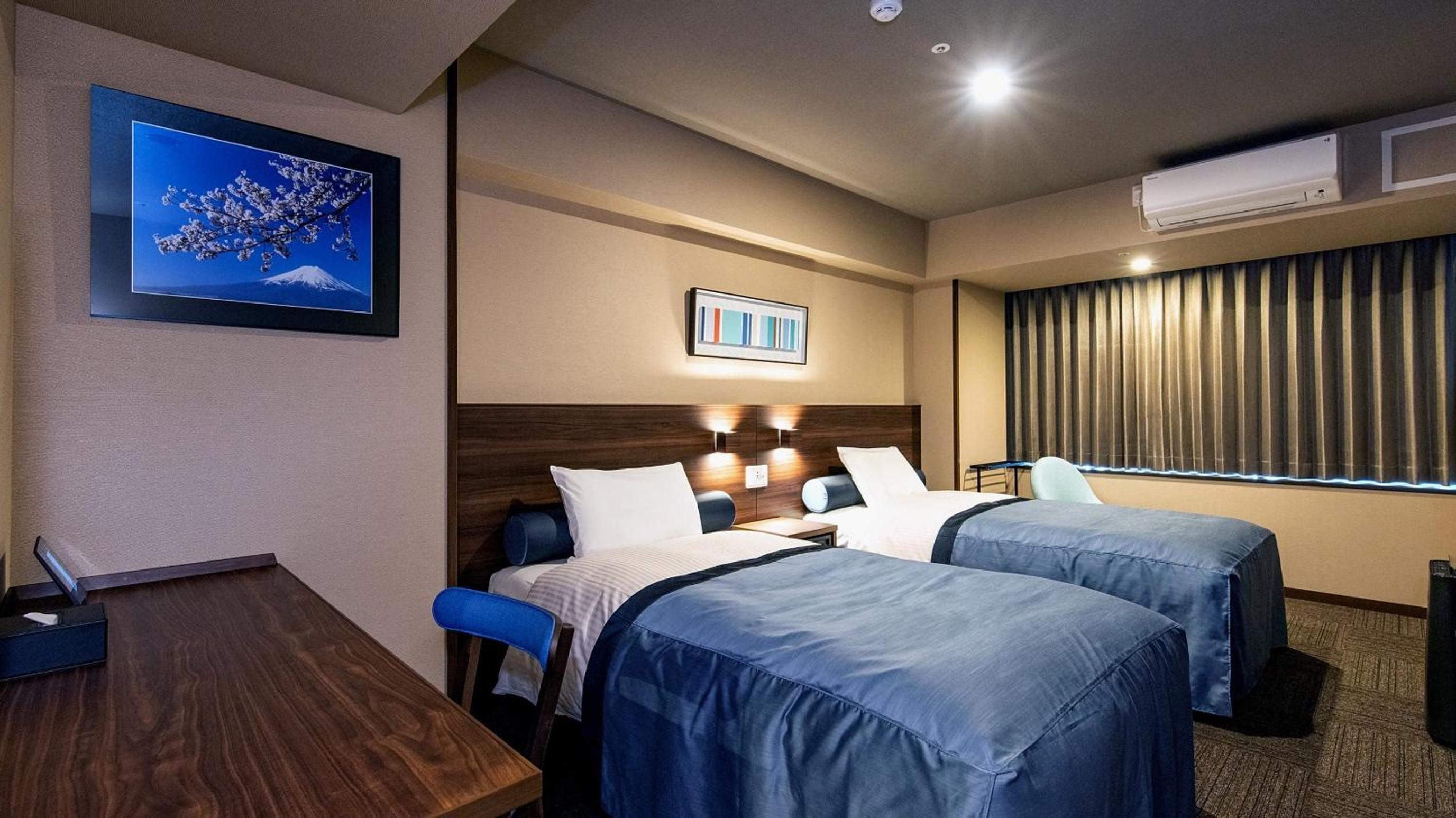 Moderate Twin Room - Non-Smoking - Photo 1