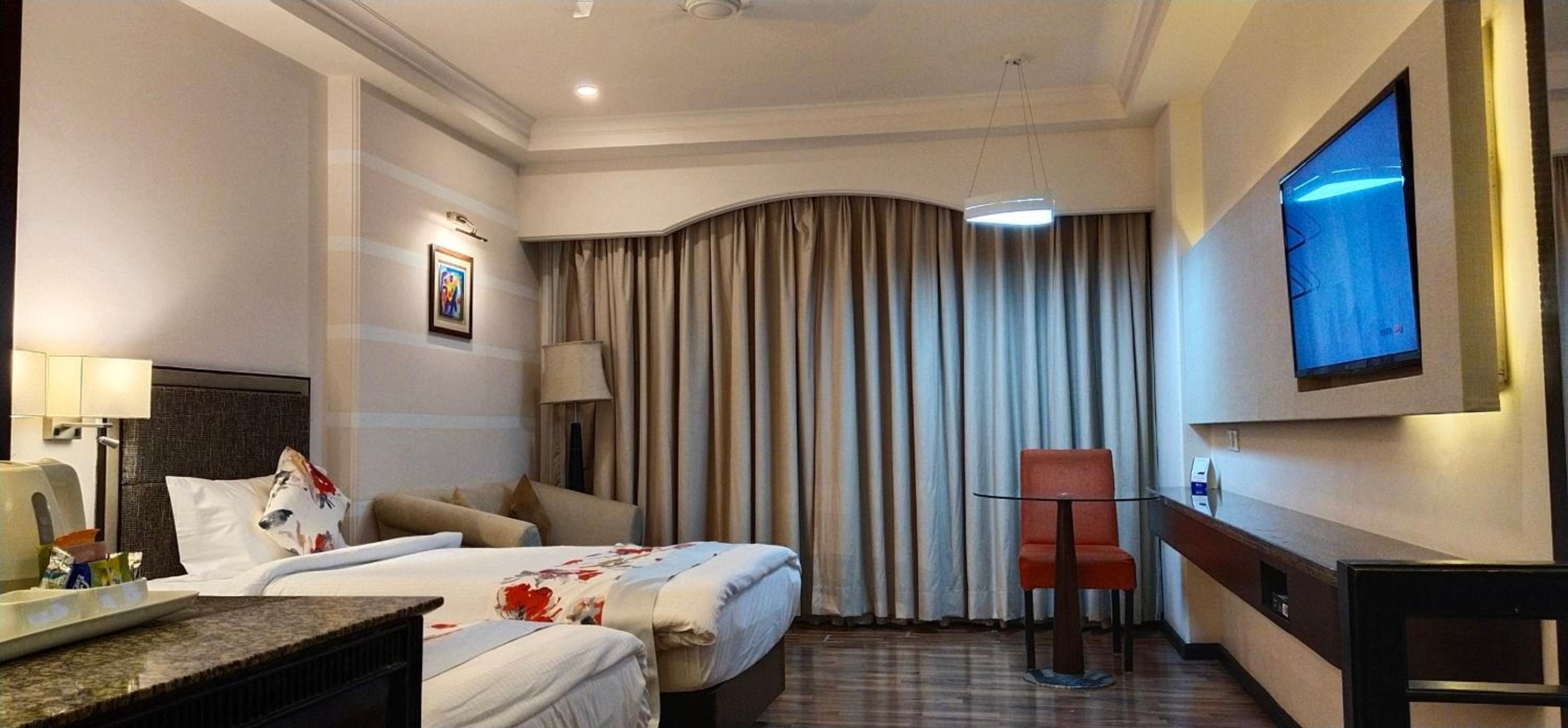 Deluxe Double or Twin Room photo 2