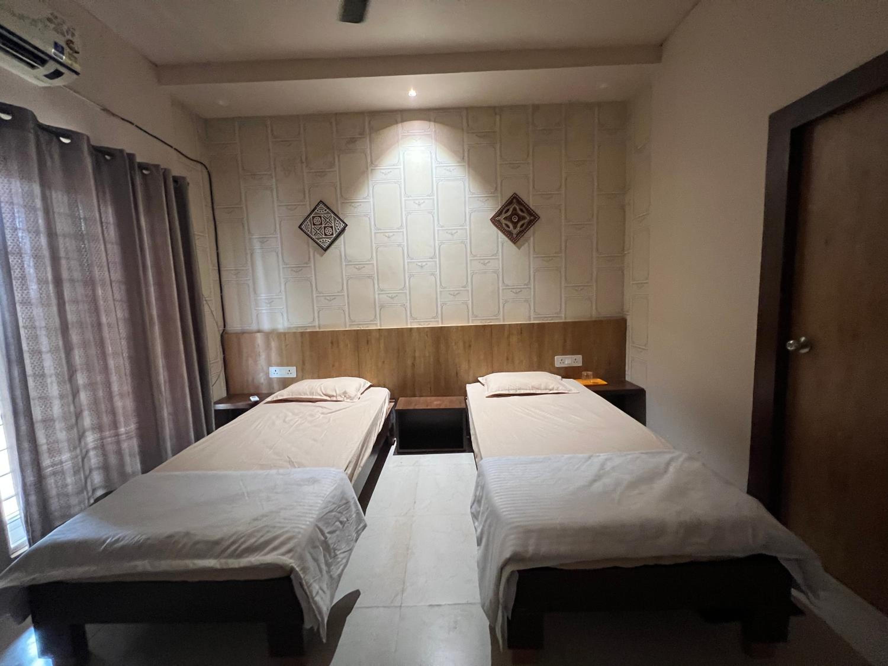 Two-Bedroom Suite photo 1