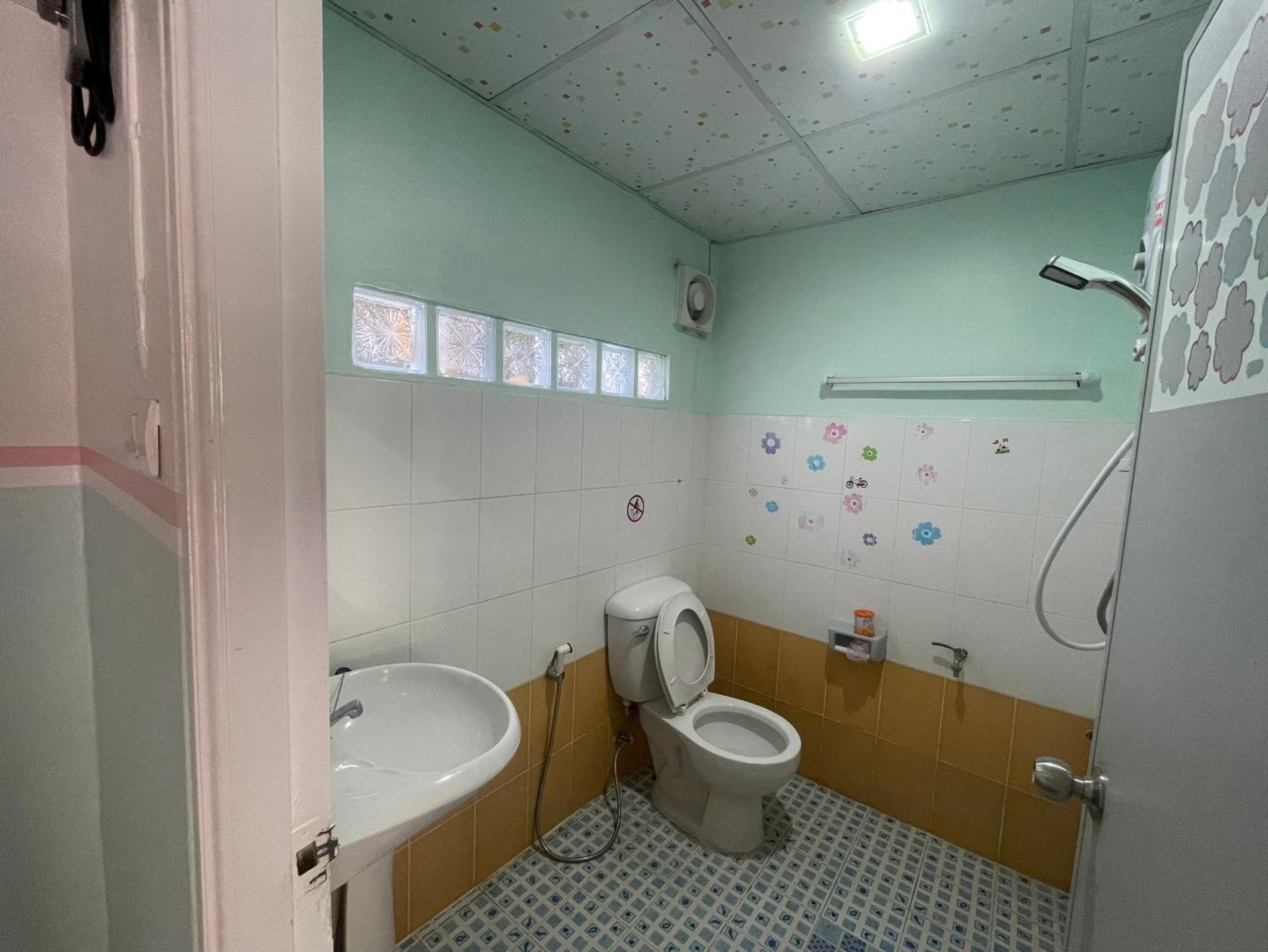 Standard Triple Room - Photo 2