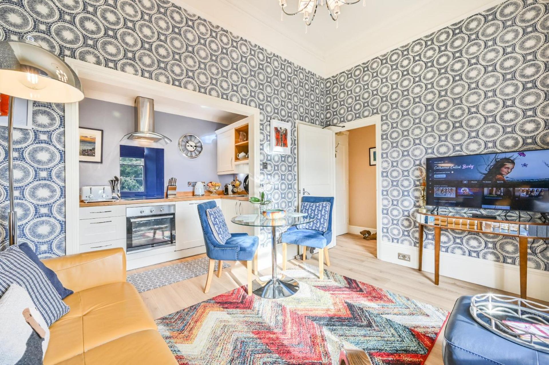Standard One-Bedroom Apartment - Photo 9