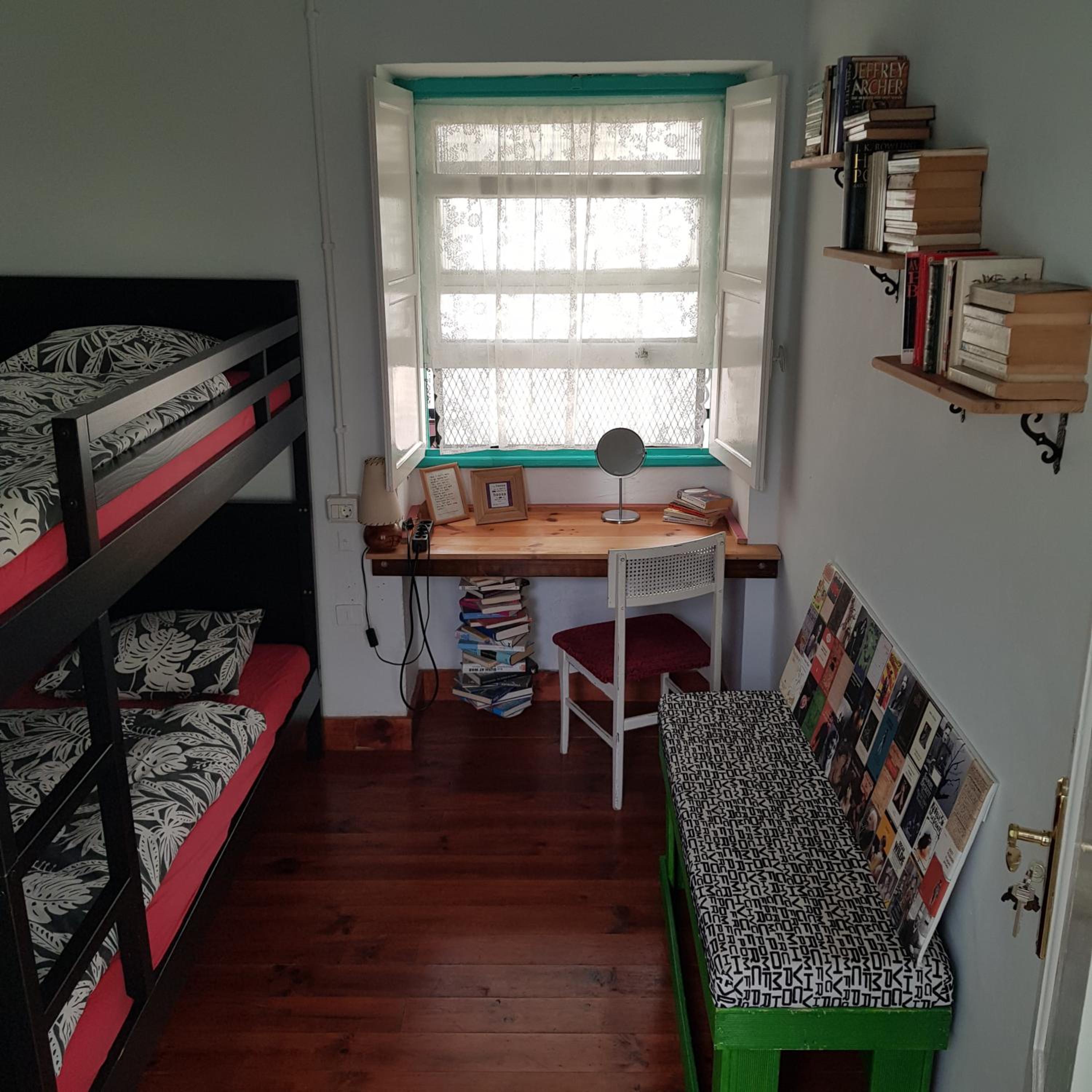 Single Room photo 2