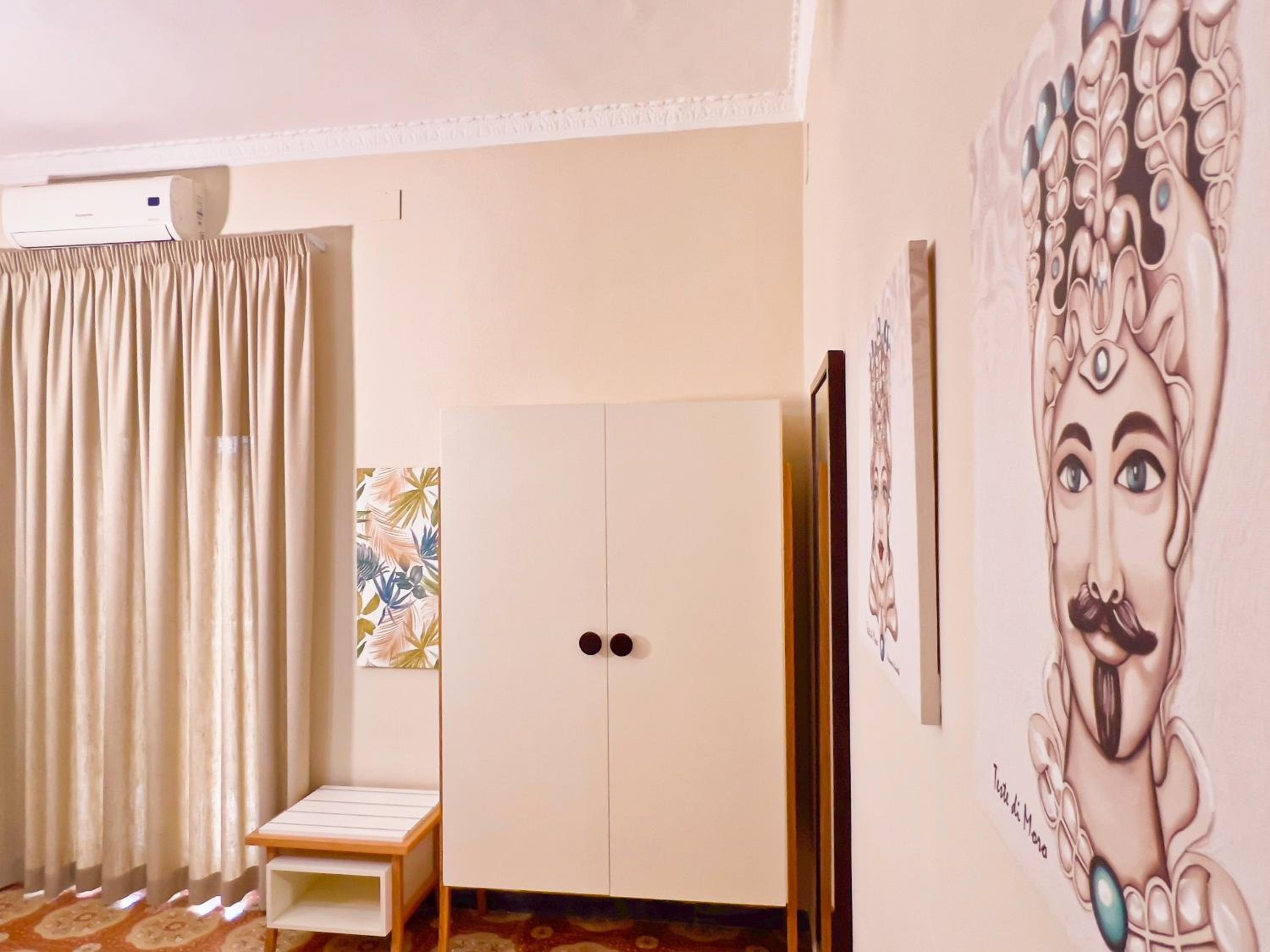 Large Double Room - Photo 22