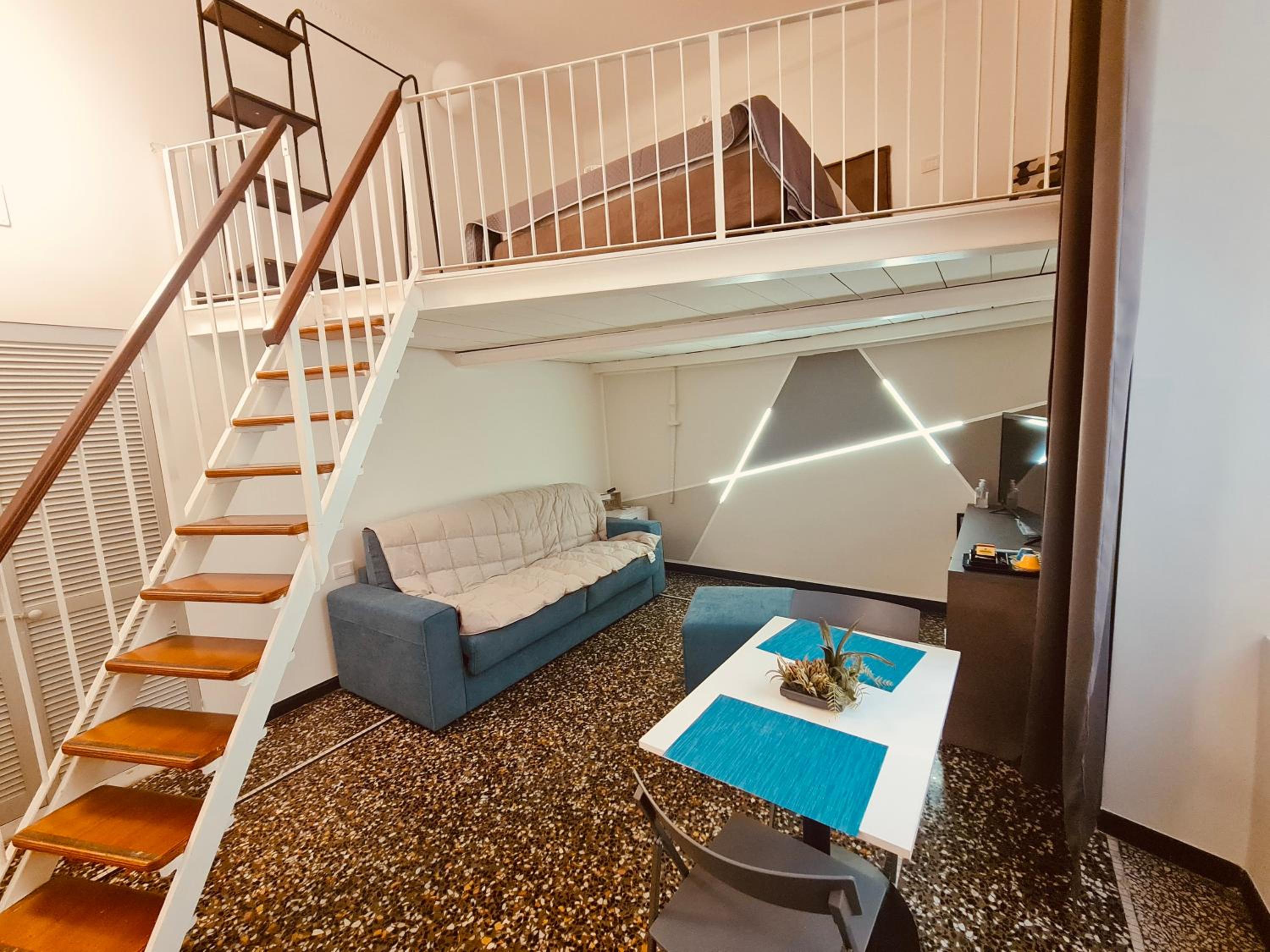 Superior Quadruple Room - Photo 4