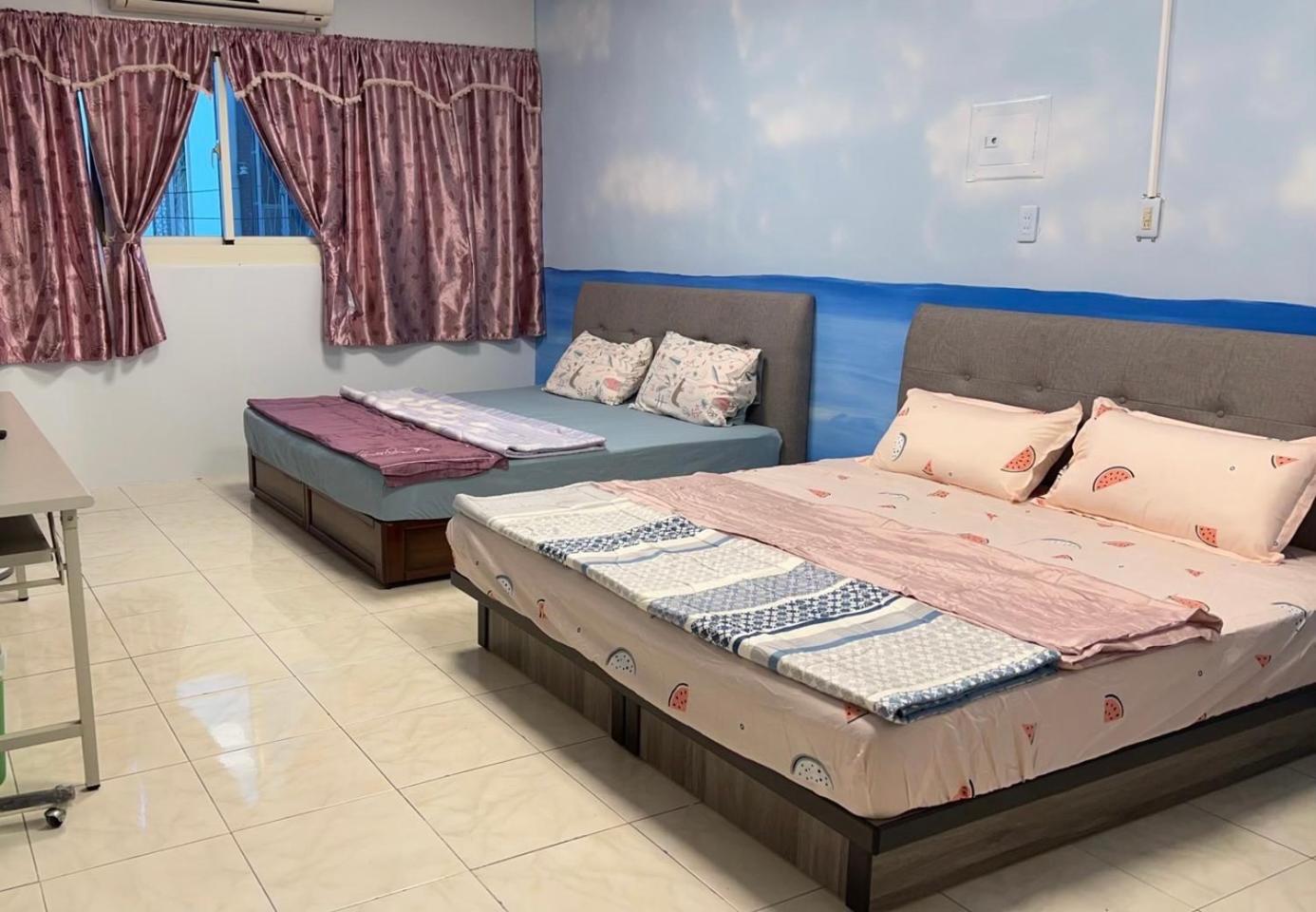 Quadruple Room with Private Bathroom photo 1