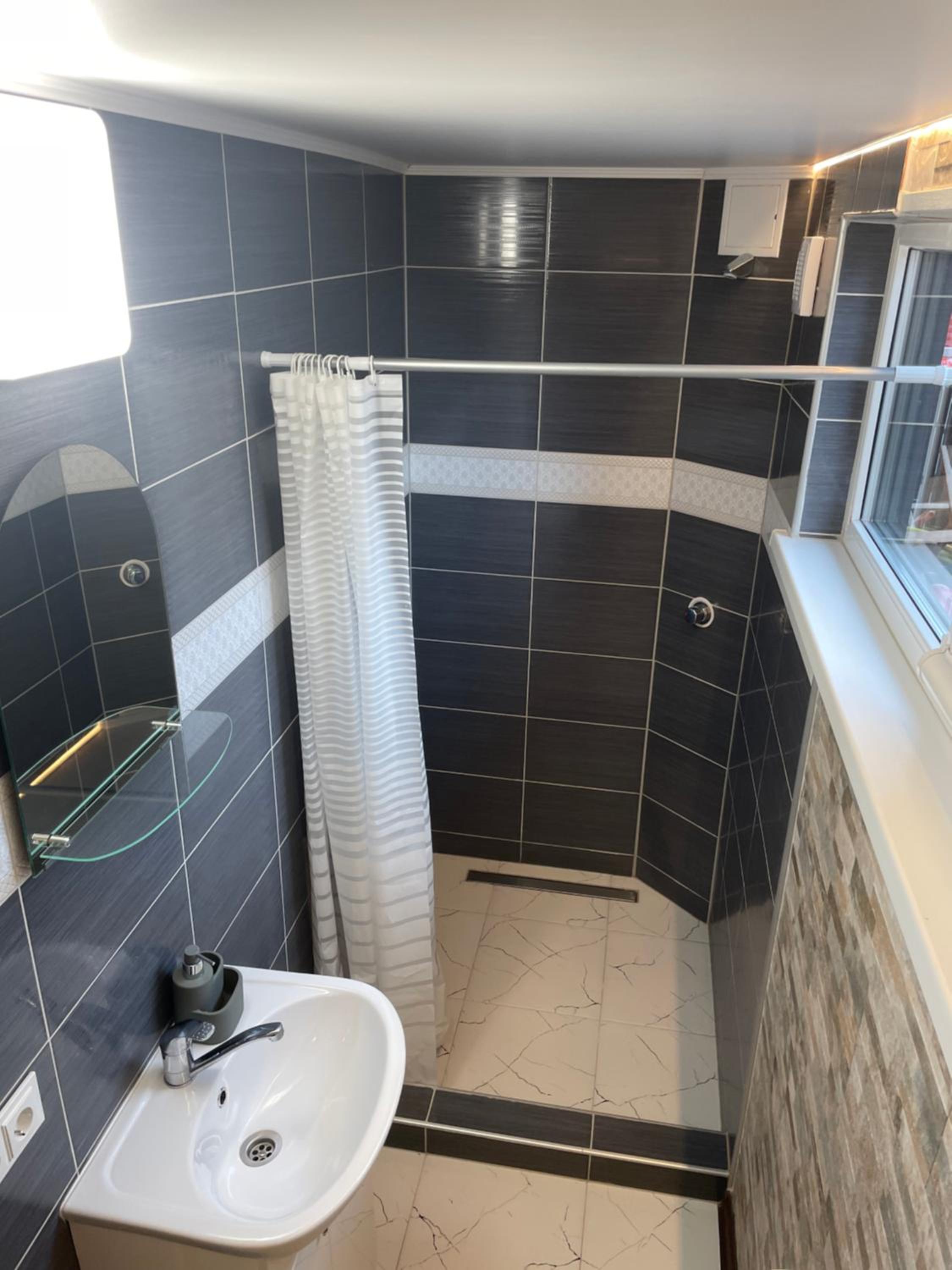 Triple Room with Shower - Photo 4