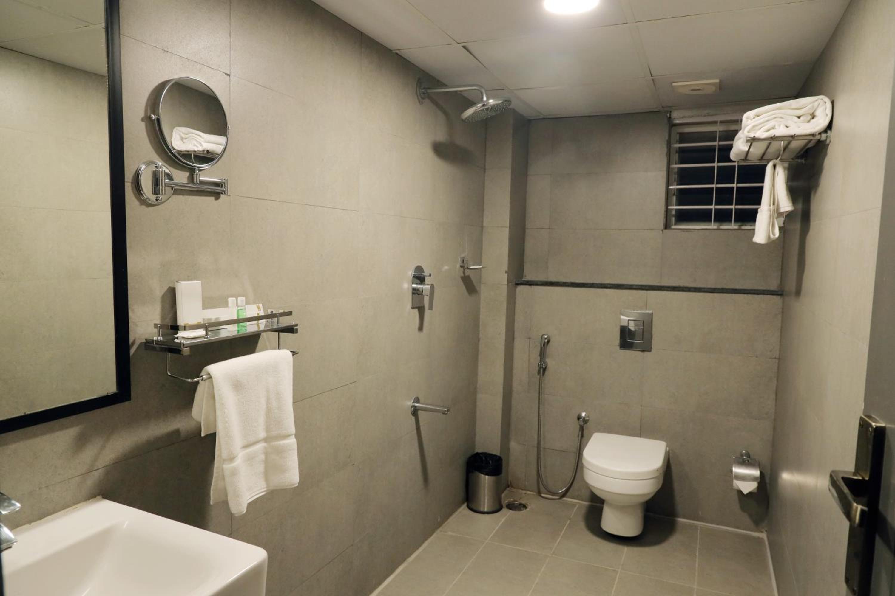 Budget Double or Twin Room - Photo 4